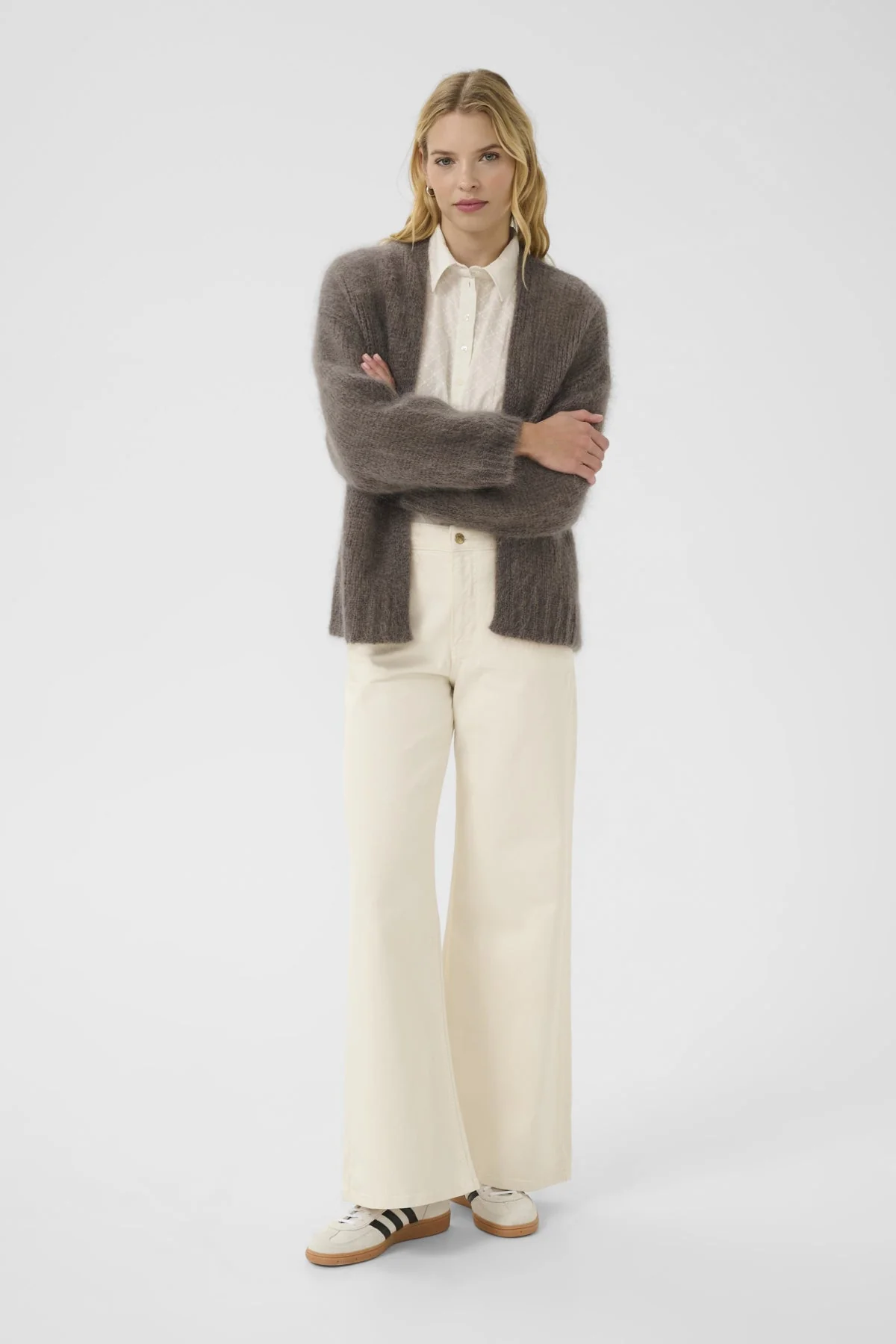 Rastina Cardigan Falcon - Image 7