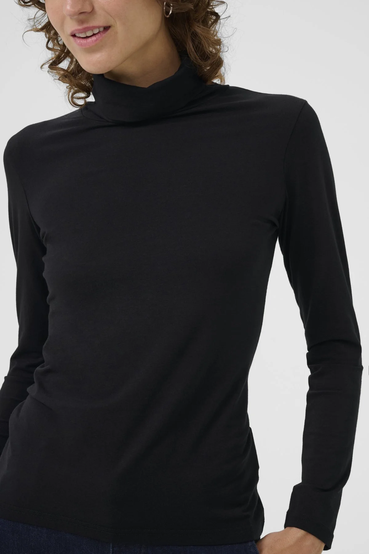 Efinas T-Shirt Black - Image 7