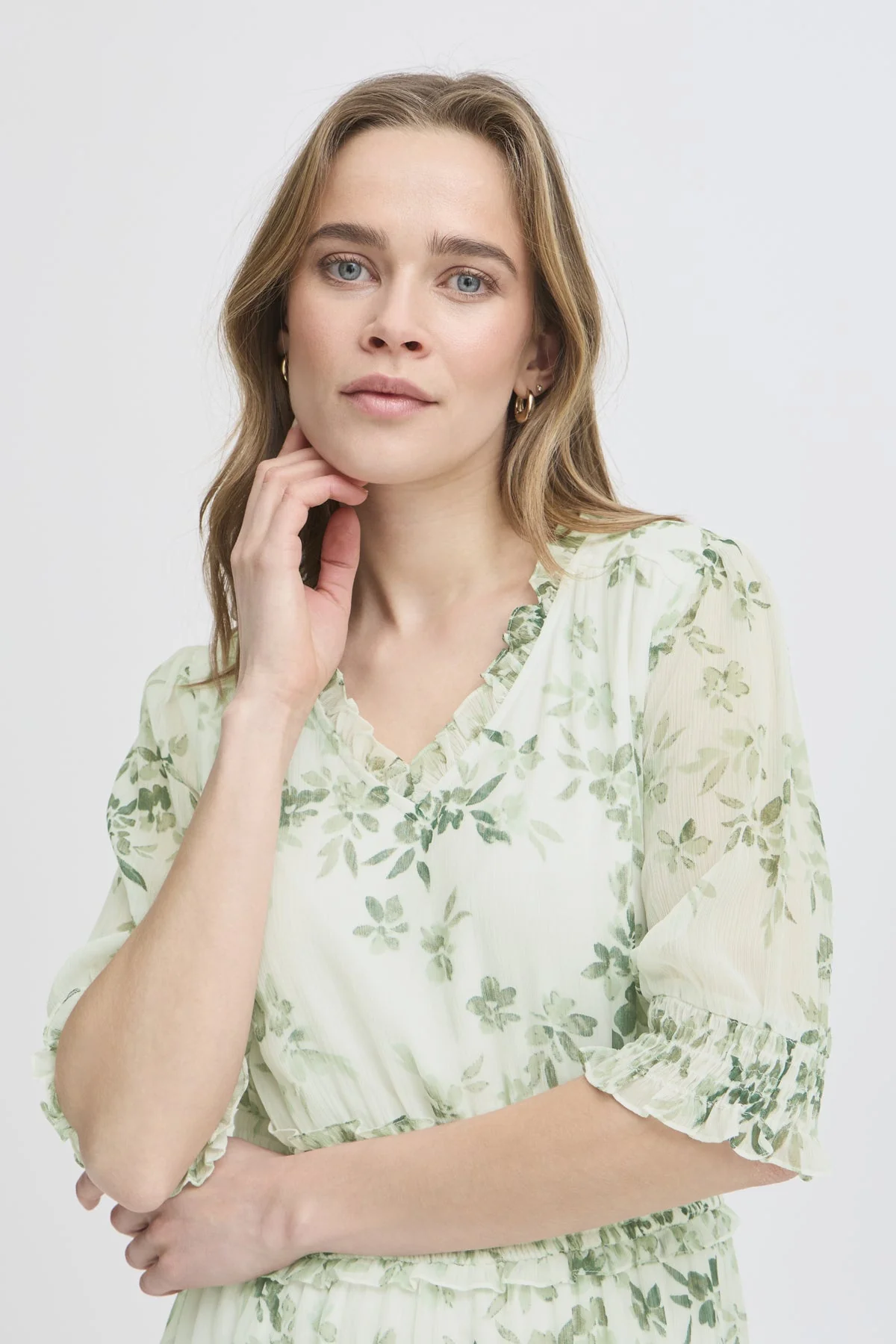Kara Dr 1 Iceberg Green Art - Image 4