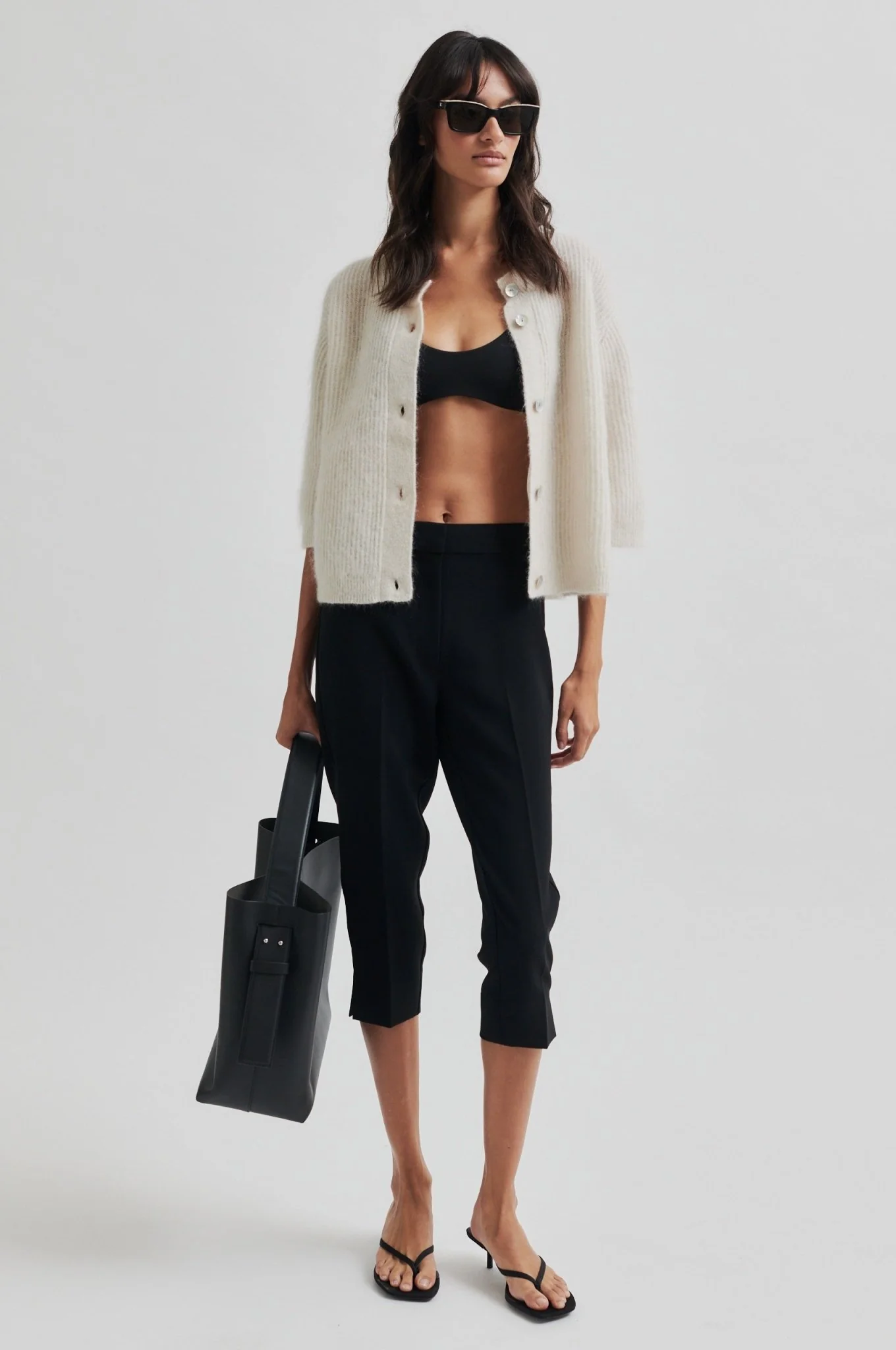 Capris Trousers Black - Image 6