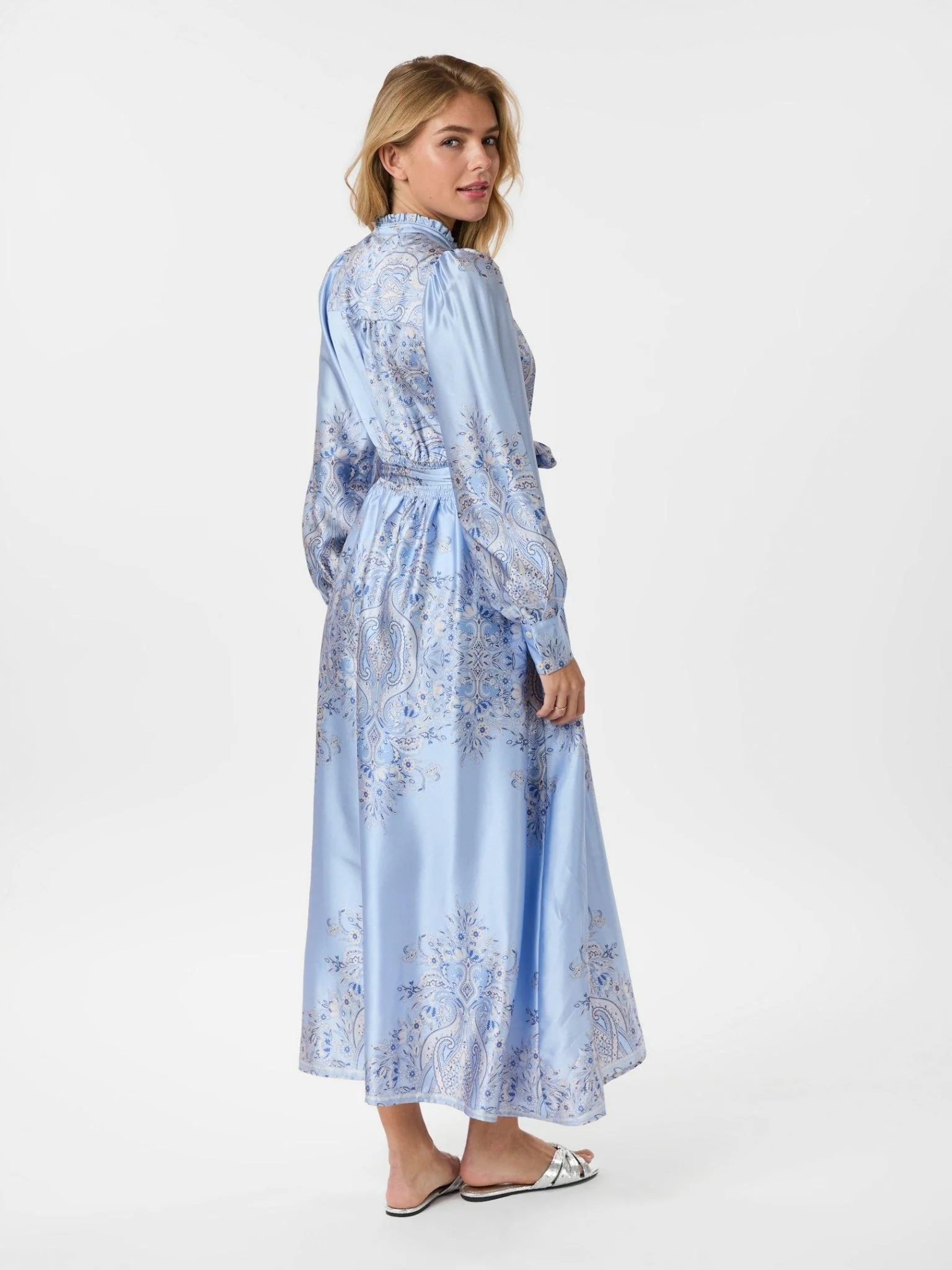 Nova Paisley Border Dress Light Blue - Image 5