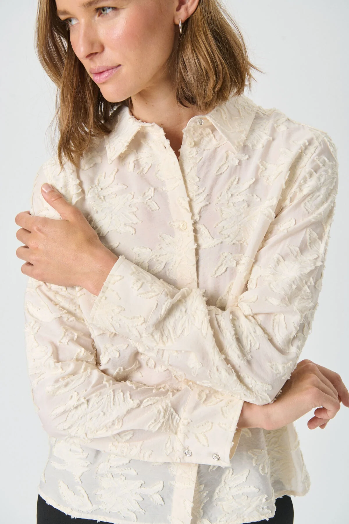 Vilya Shirt Whitecap Gray - Image 6