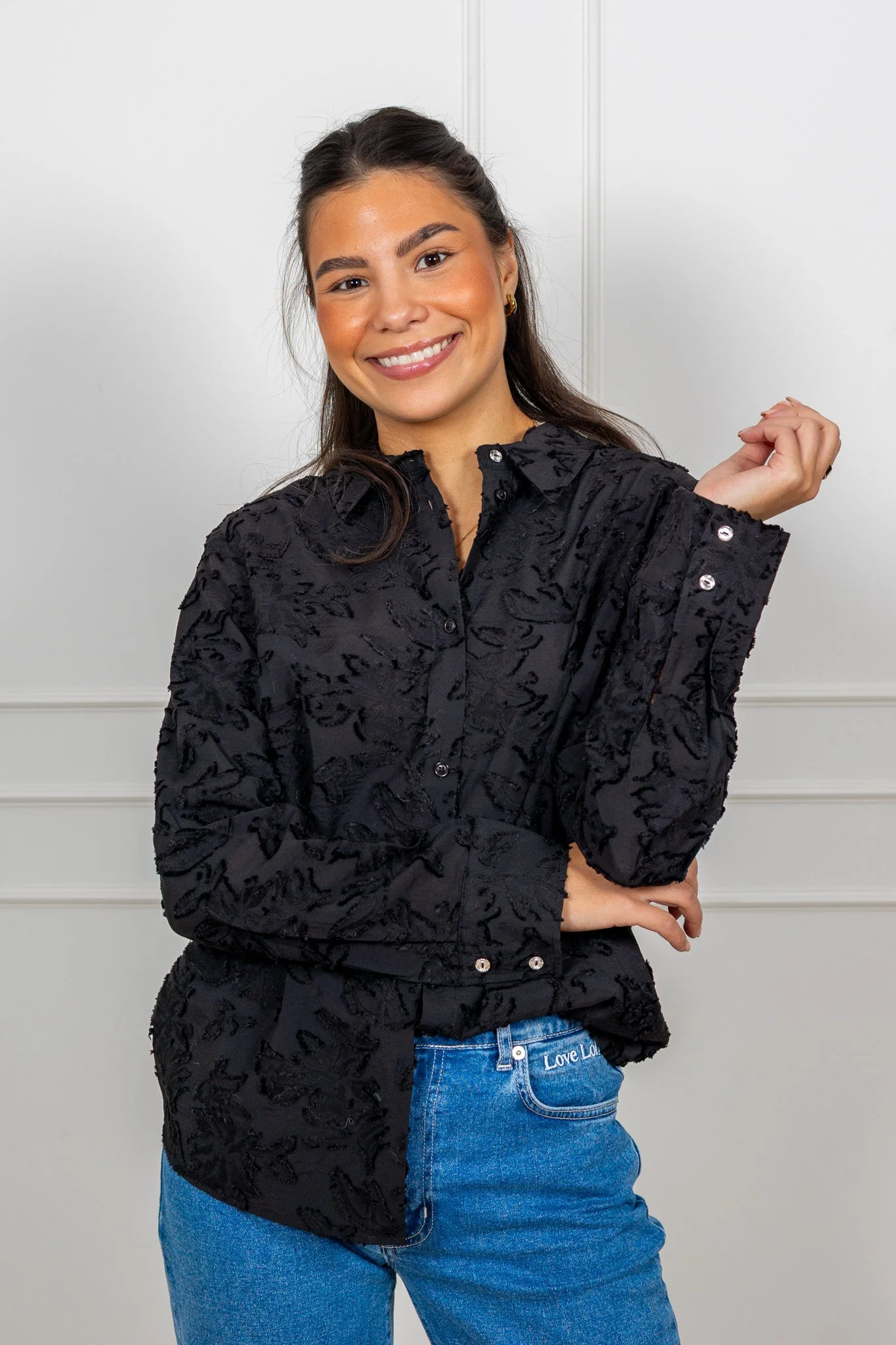 Vilya Shirt Black - Image 3