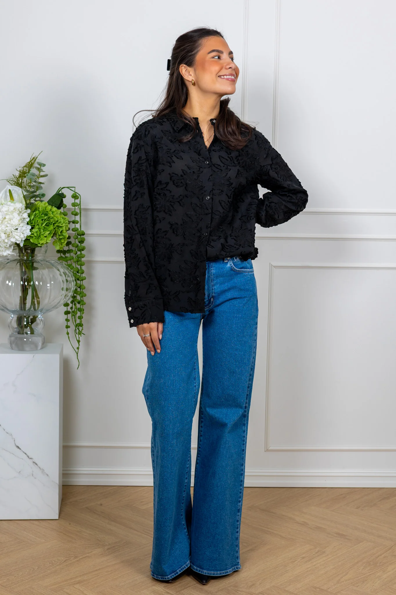 Vilya Shirt Black - Image 5