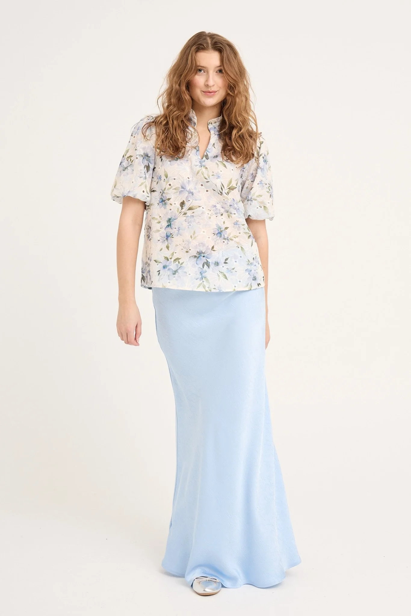 Grete S/S Blouse White/Blue - Image 7