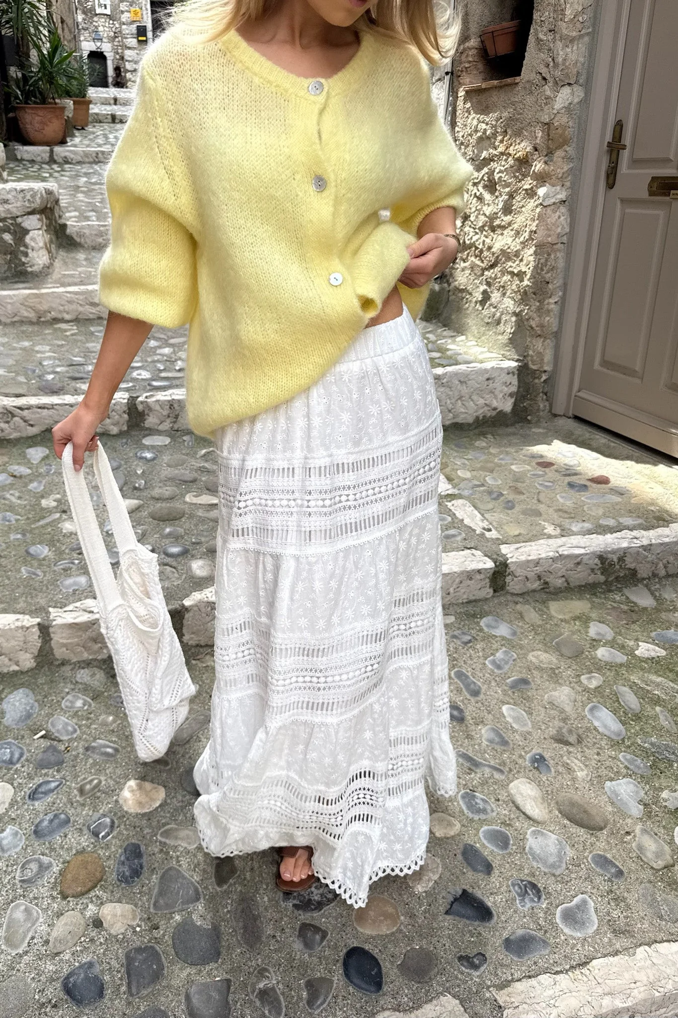 Sara Long Skirt White Lace
