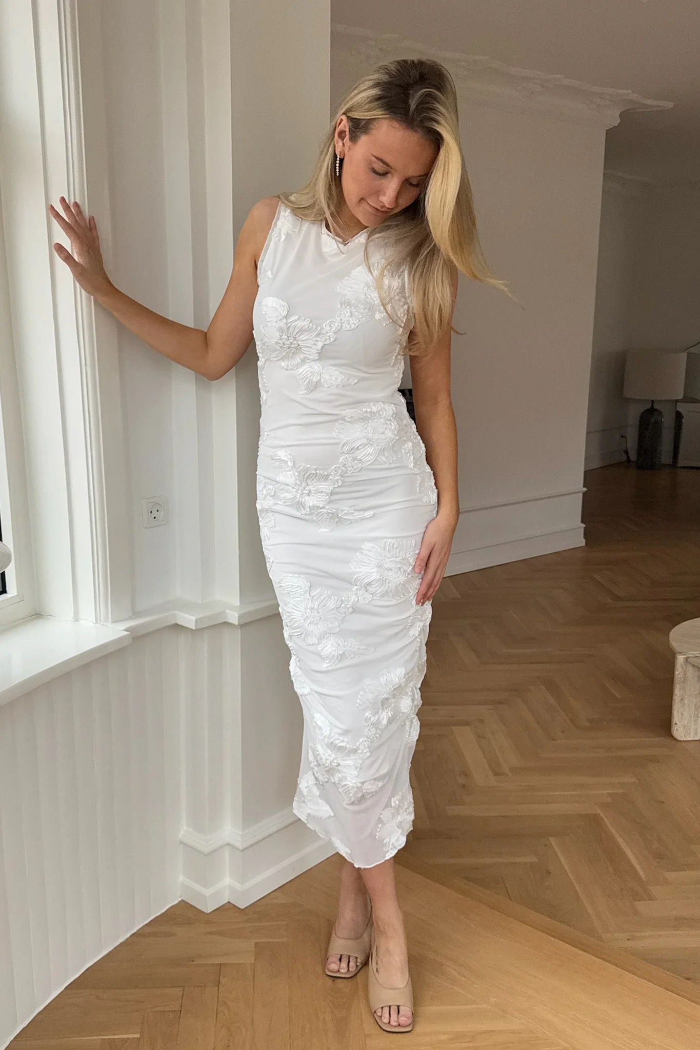 Mira Mesh Dress White Flower - Image 10