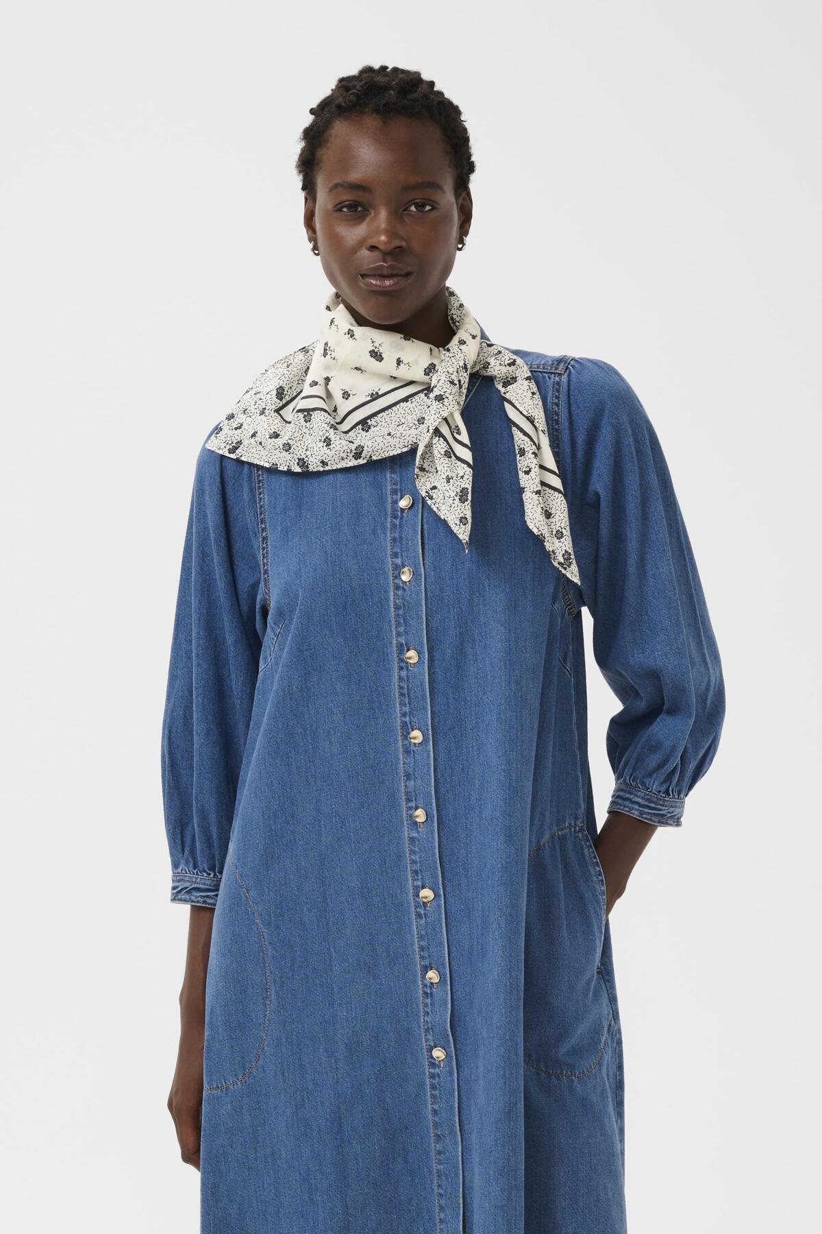Phi Scarf Whispering White Fragile Print - Image 7