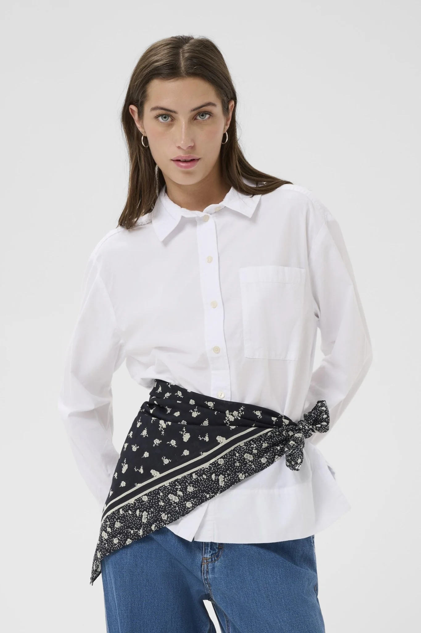 Phi Scarf Dark Navy Fragile Print - Image 4