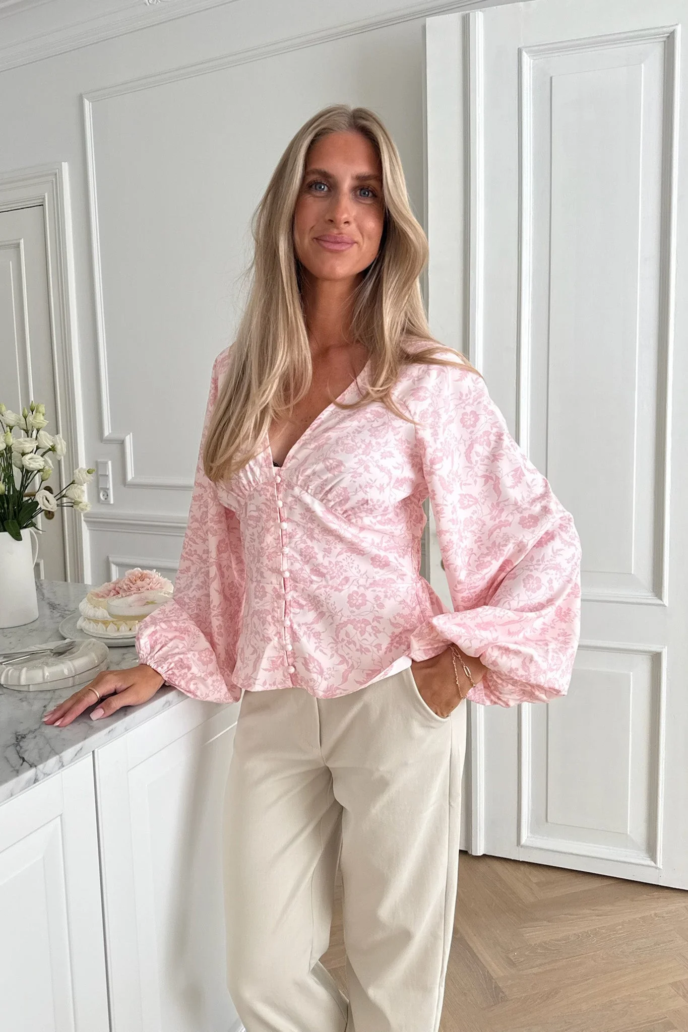 Addy Shirt Light Pink Floral - Image 3