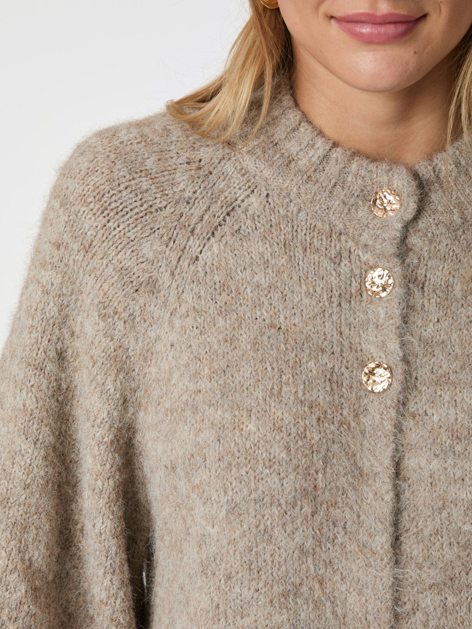Benuta Fluffy Knit Cardigan Beige Melange - Image 6