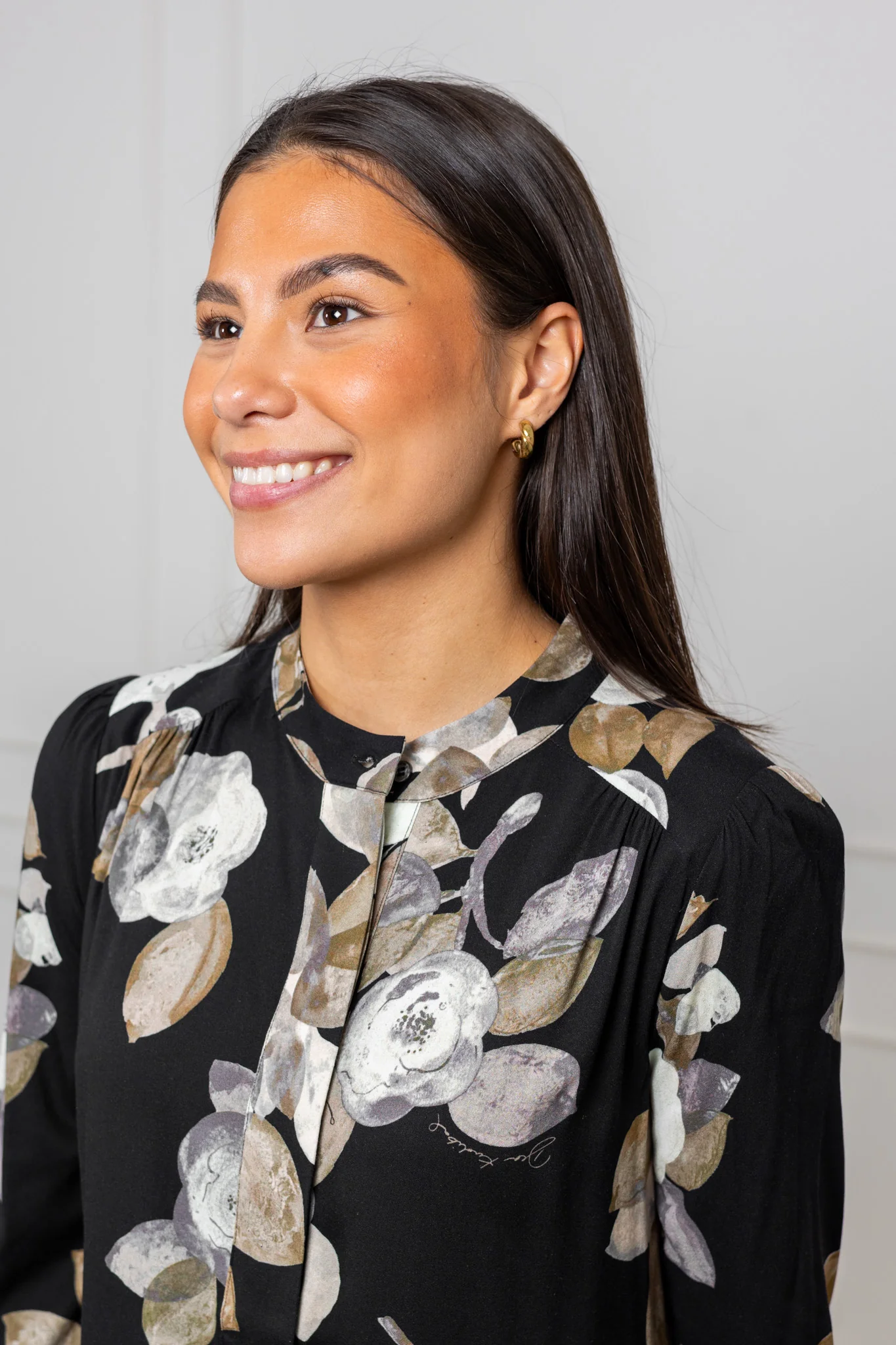 Rosanna Ev Daria - Image 4