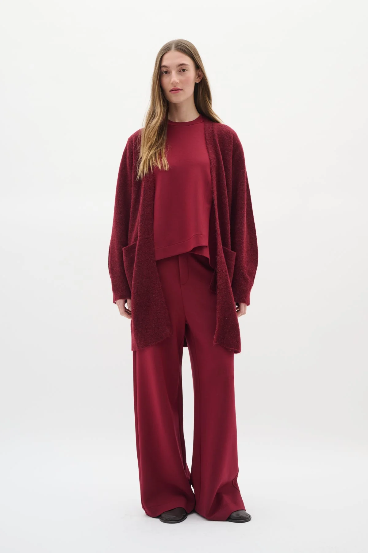 Guniiw Cardigan Cabernet - Image 3
