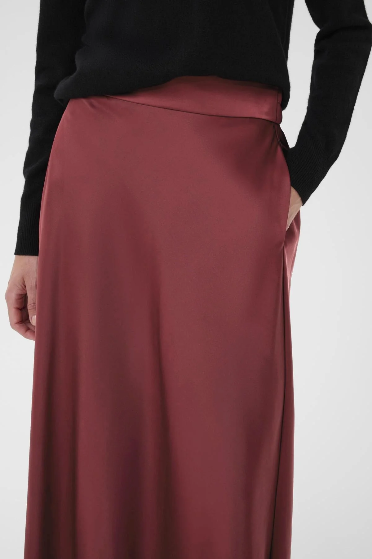 Zilkyiw Skirt Cabernet - Image 5