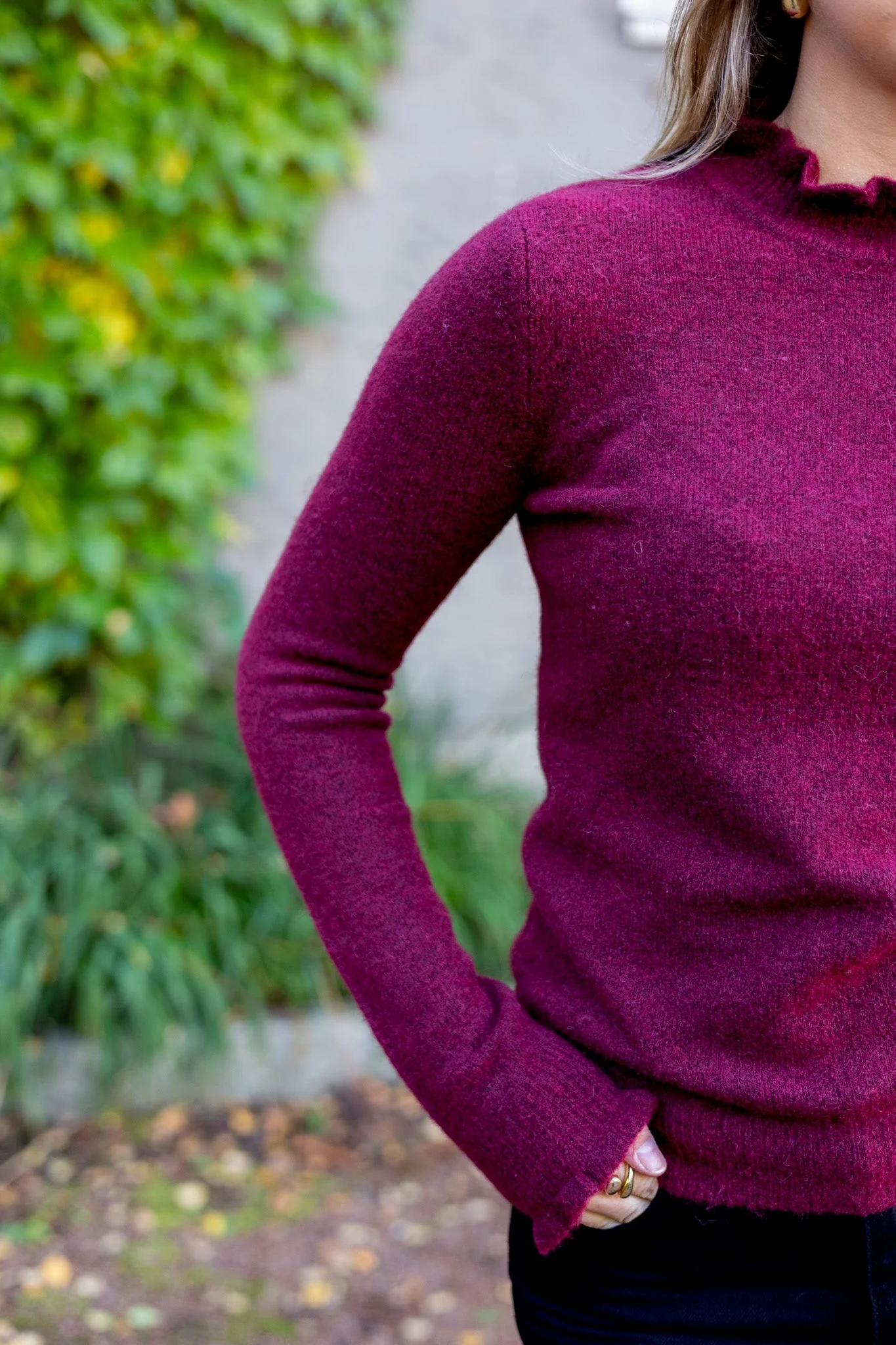 Guniiw Anaja Pullover Cabernet - Image 6
