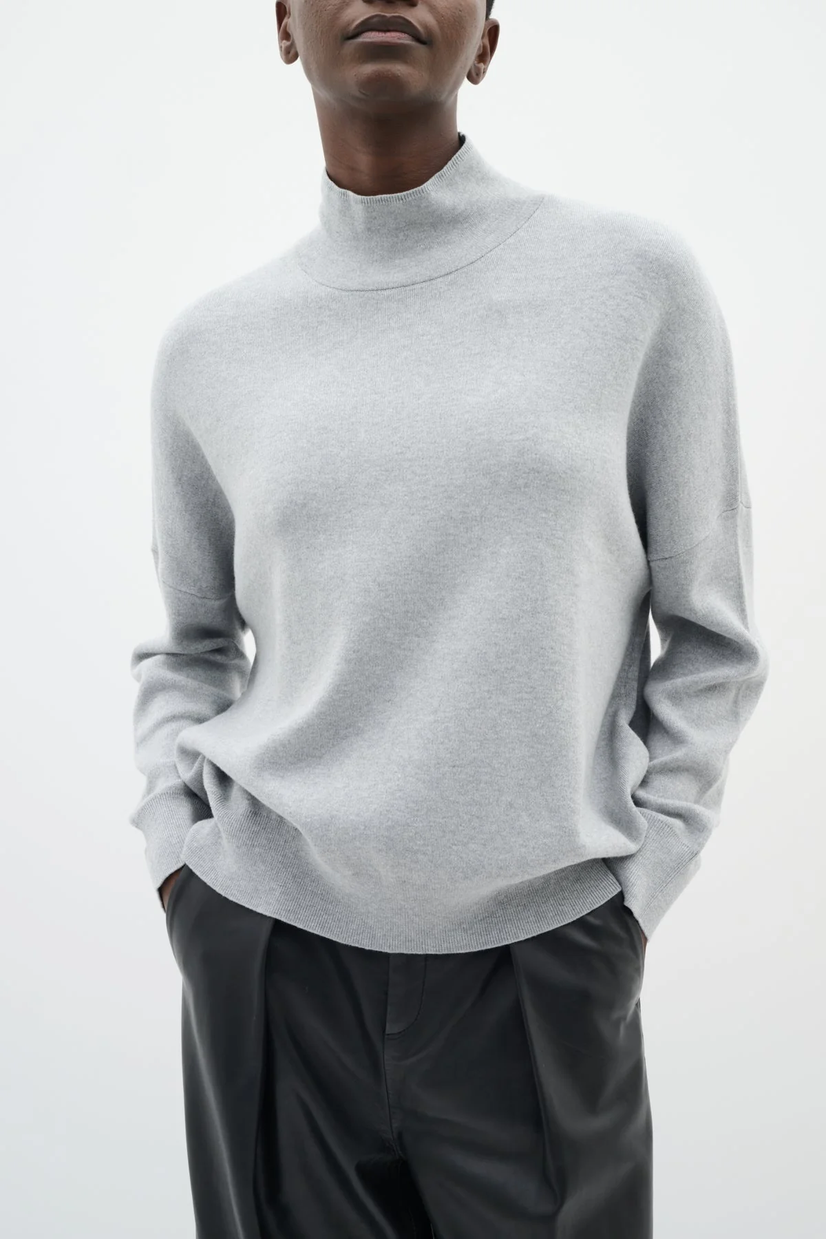 Gitoiw Turtleneck Sandy Grey Melange - Image 2
