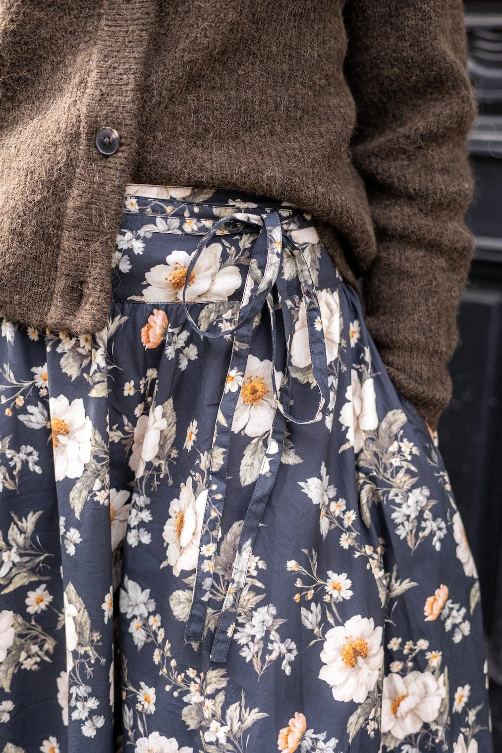Astrid Skirt Antique Black Poplin - Image 3