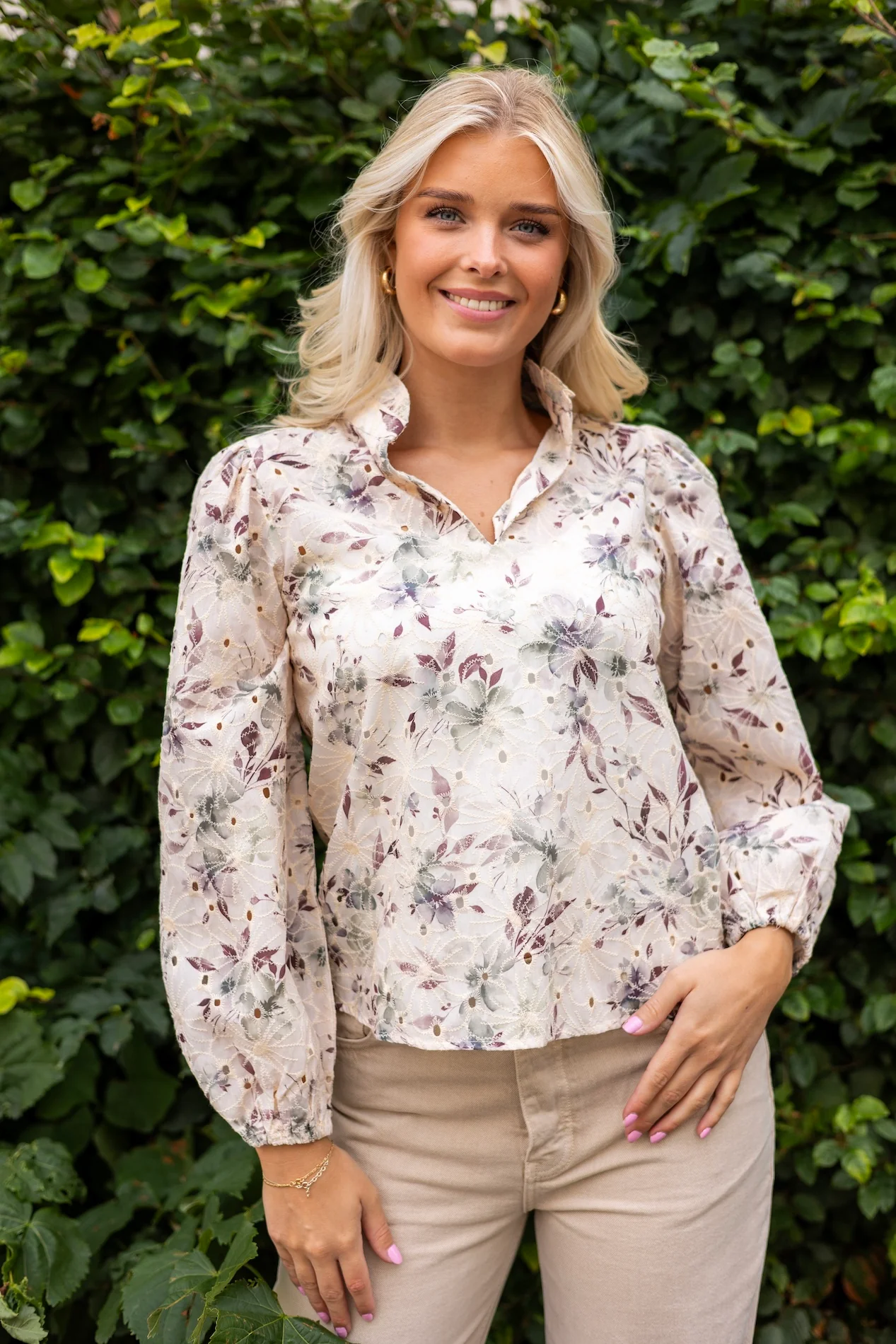 Grete Blouse Off White/Dusty Green - Image 5