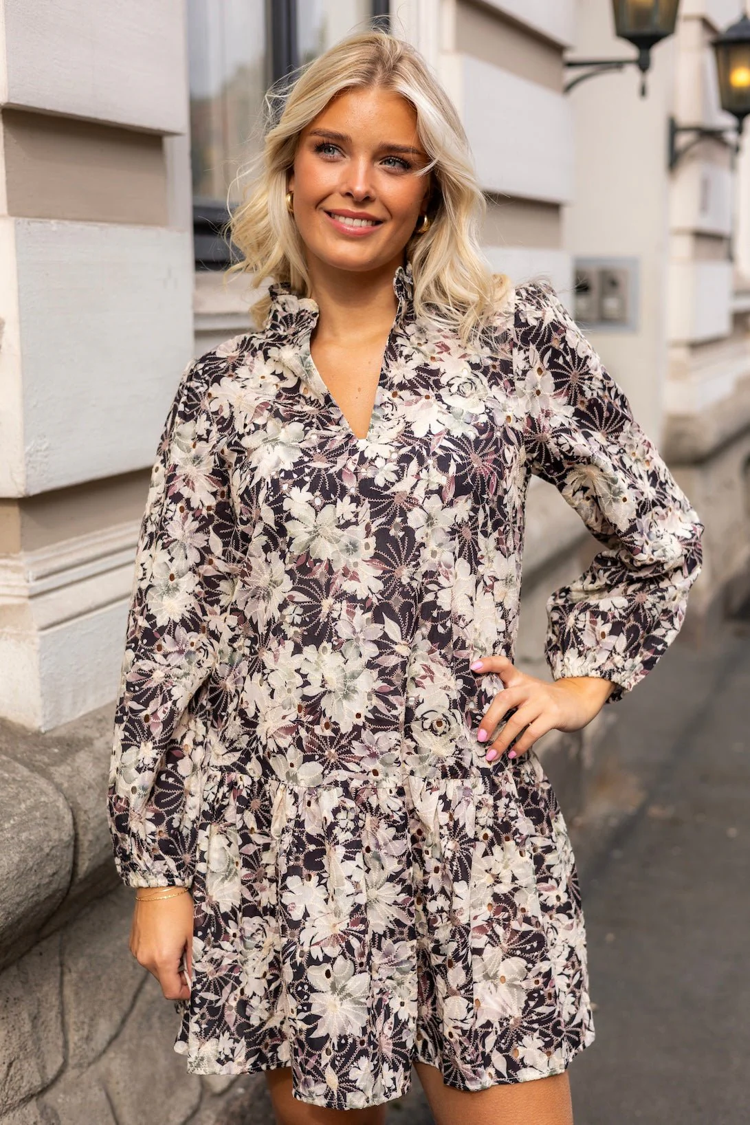 Grete Dress Black/Off White - Image 3