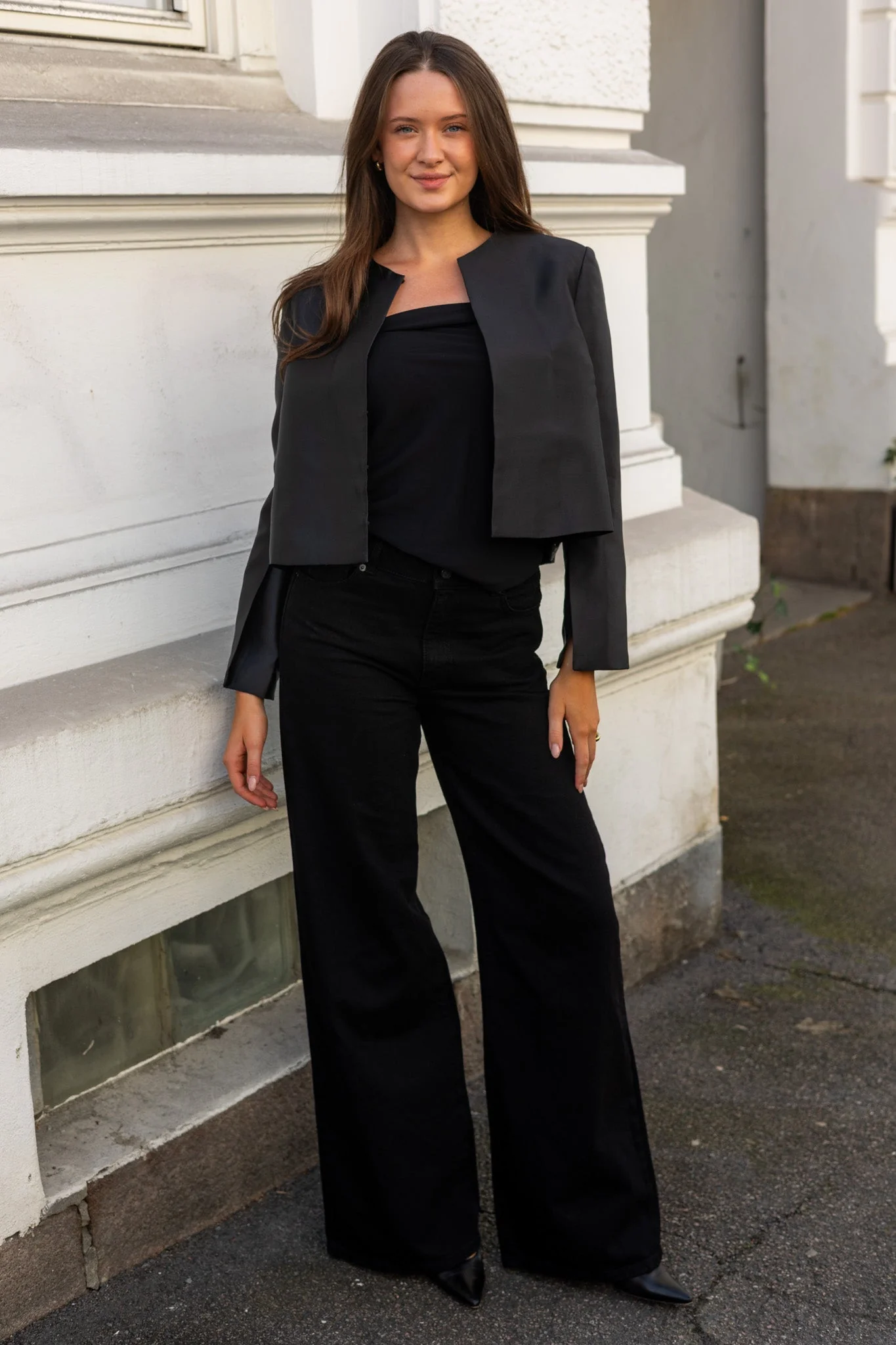 Ruthie Cropped Long Sleeve Blouse Black - Image 4
