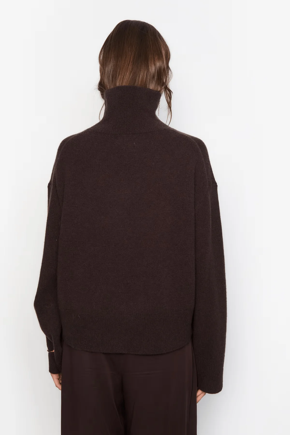 Abigail Knit Dark Brown - Image 4