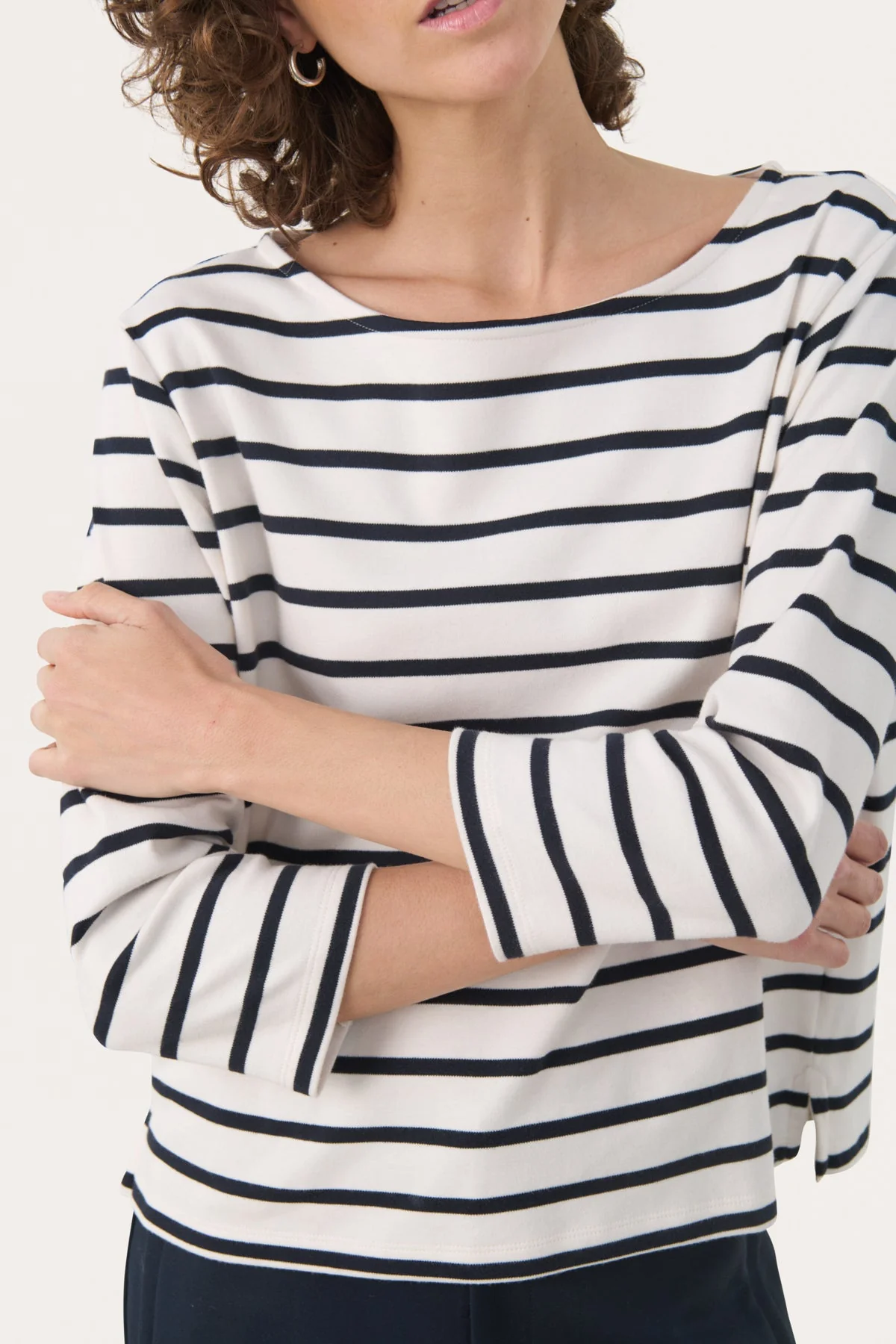 Nela T-Shirt Dark Navy Stripe - Image 5
