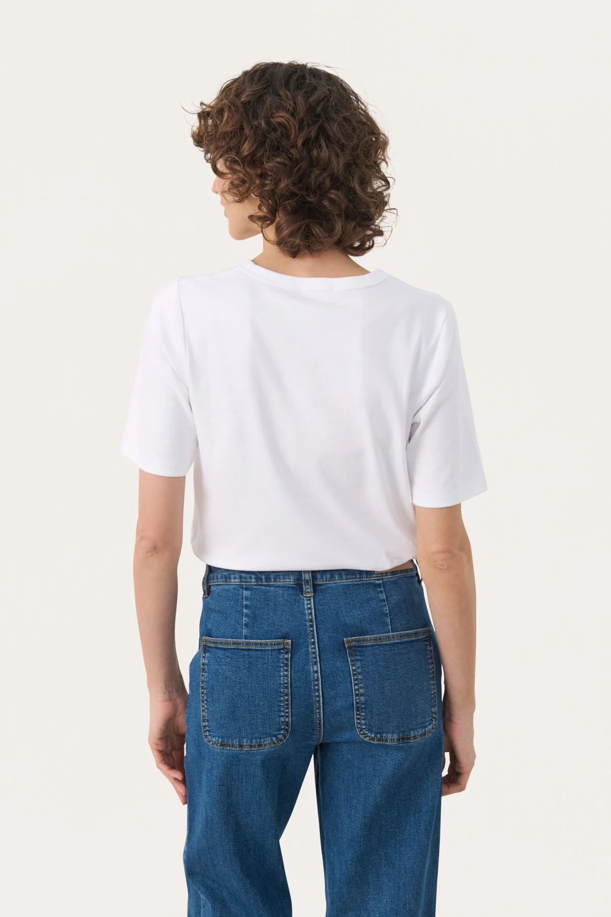 Ratana T-Shirt Bright White - Image 5
