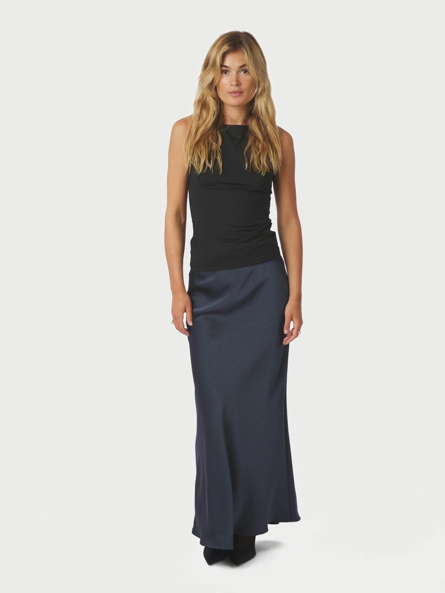 Vicky Heavy Sateen Skirt Midnight Blue - Image 8