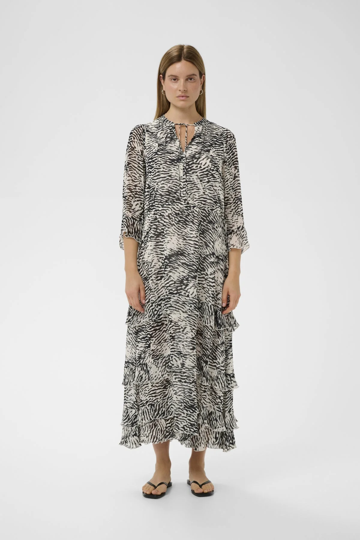 Lyon Dress Black Wavy Structure - Image 13