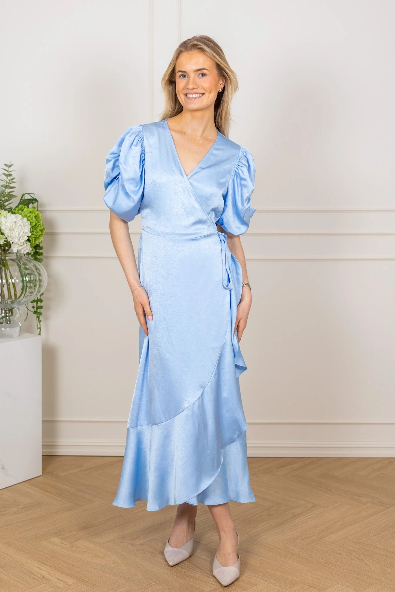 Sinda Dress Light Blue - Image 3