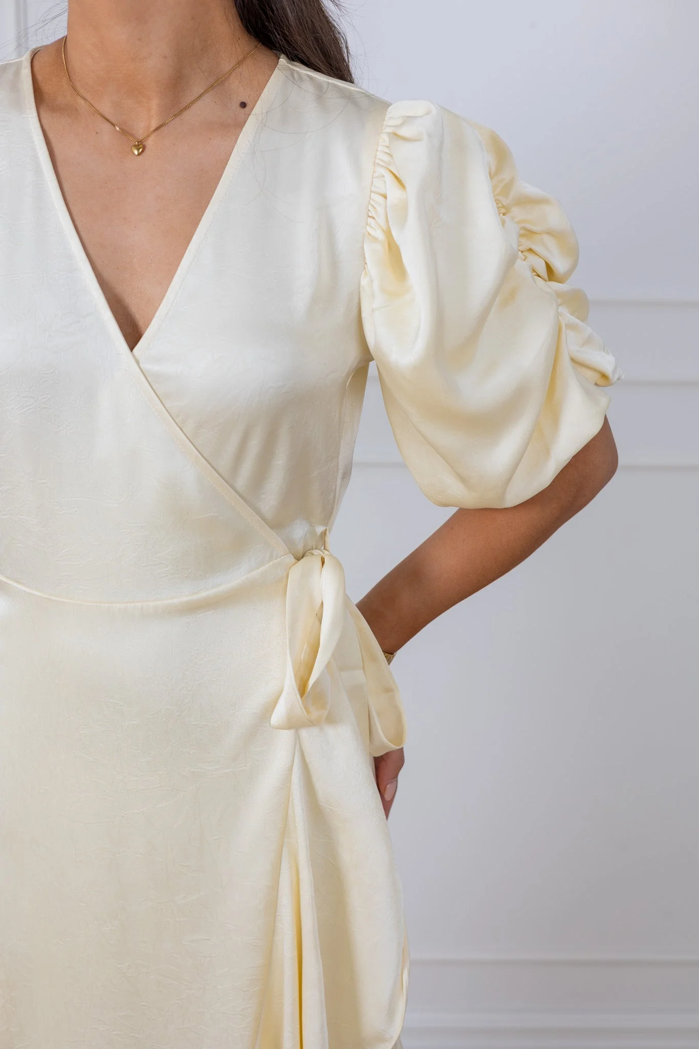 Sinda Dress Pale Yellow - Image 9