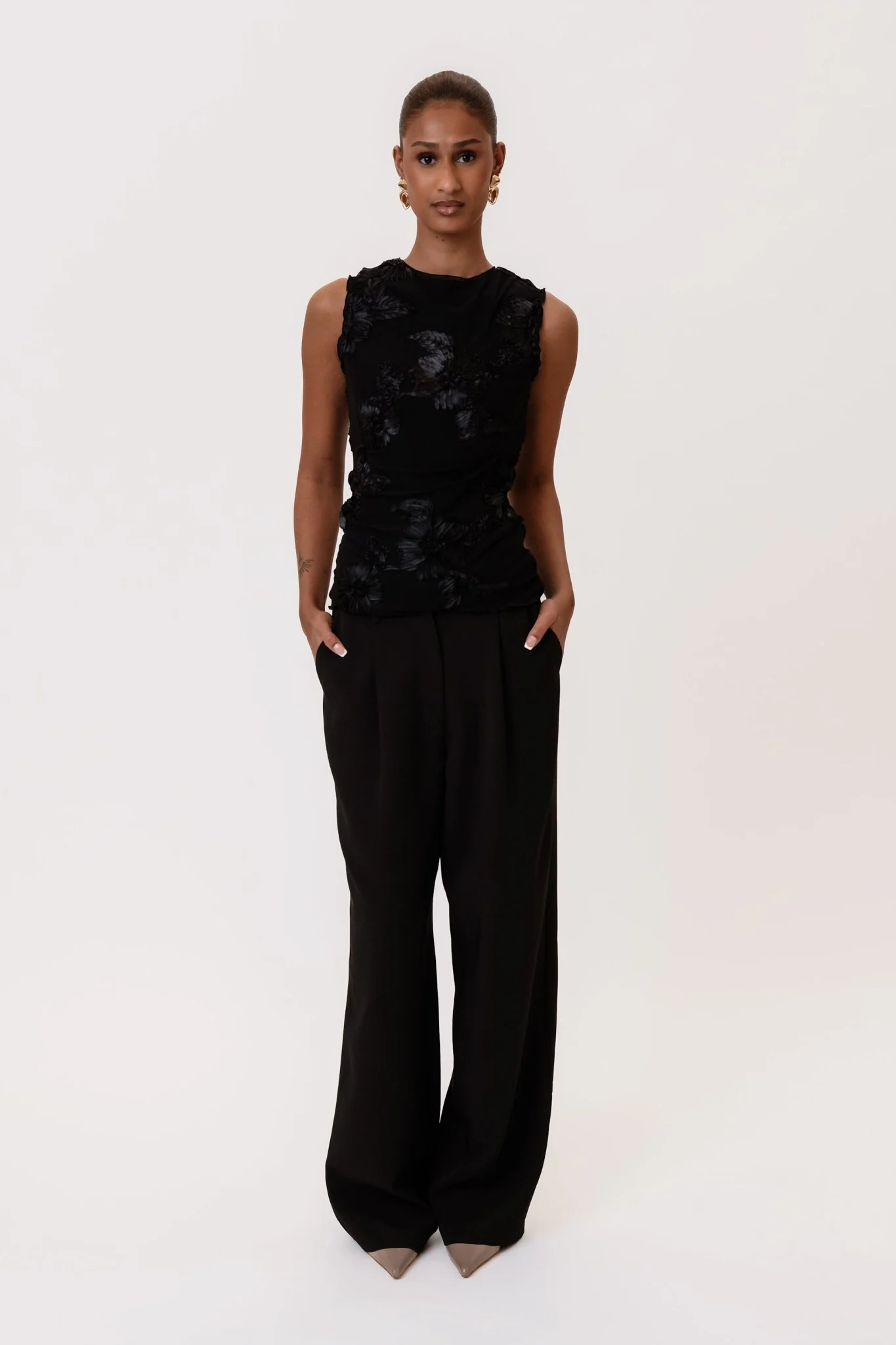 Mira Mesh Top Black Flower - Image 11