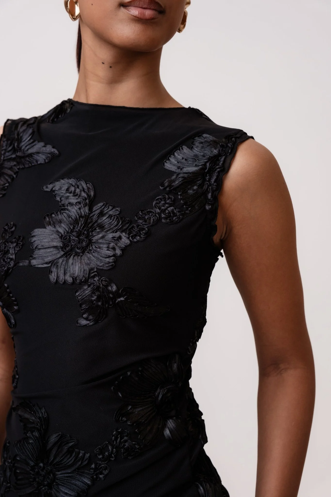 Mira Mesh Top Black Flower - Image 13