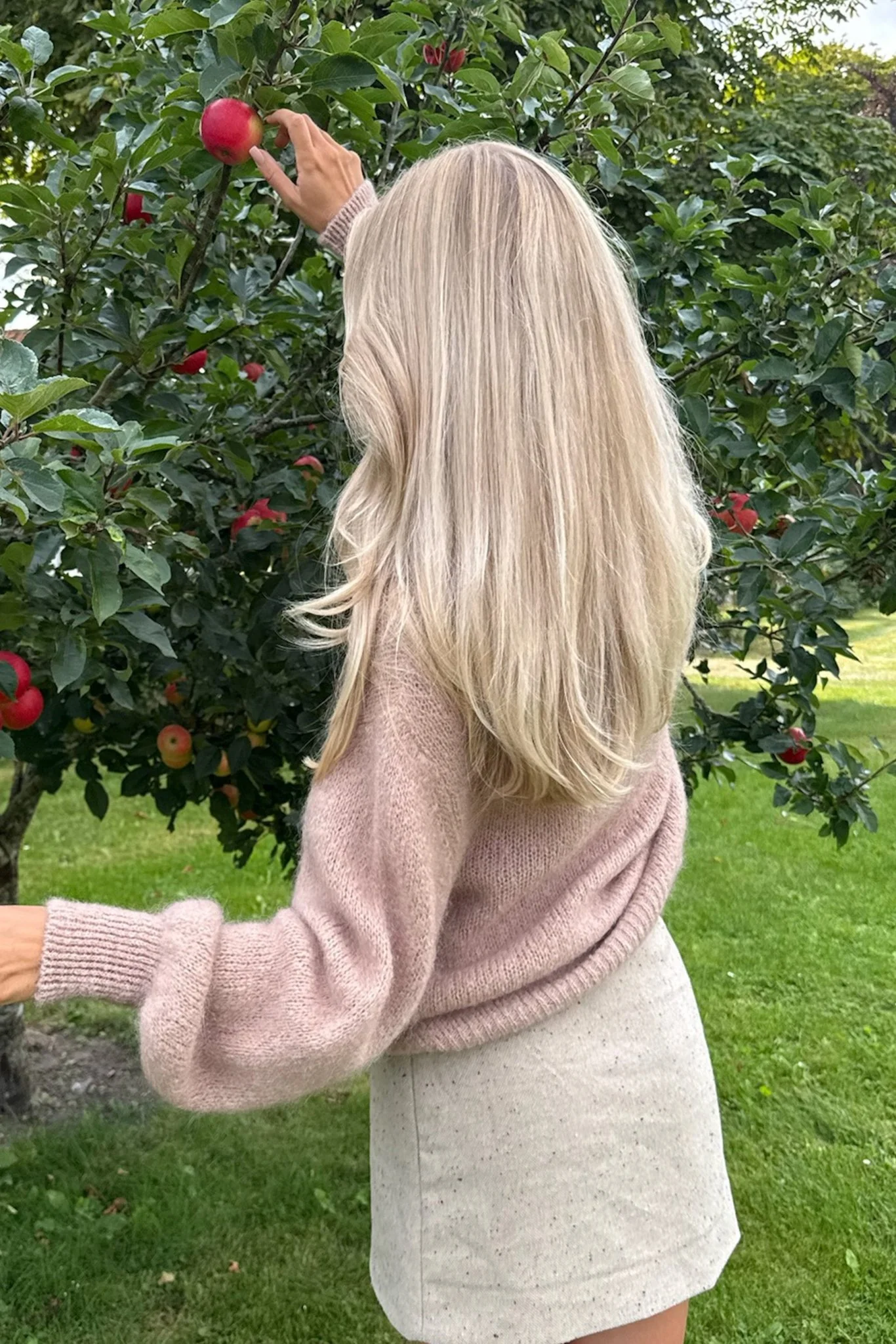 Ida Cardigan Dark Beige - Image 6
