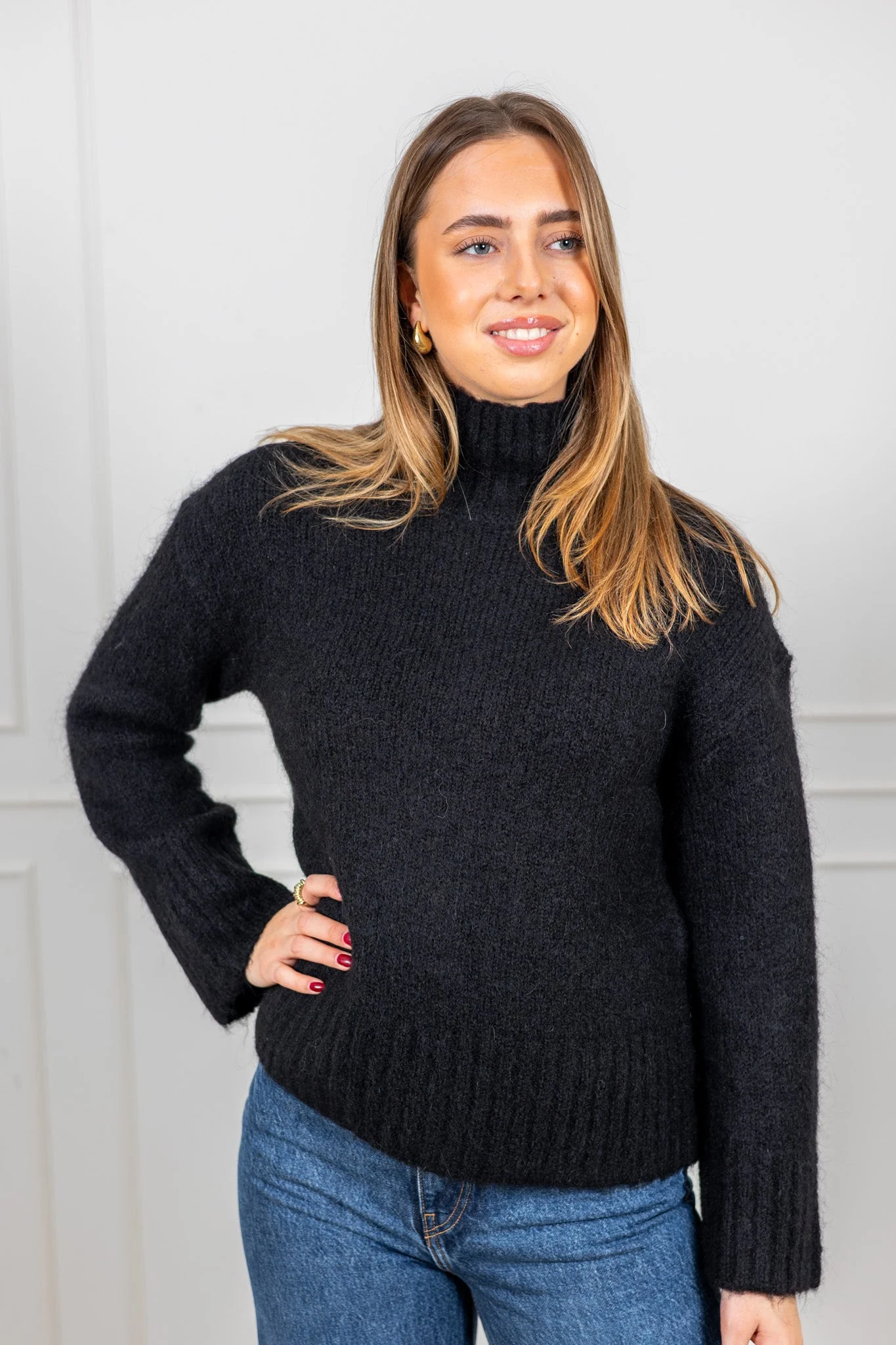Gabriella Ls Knit High Neck Black