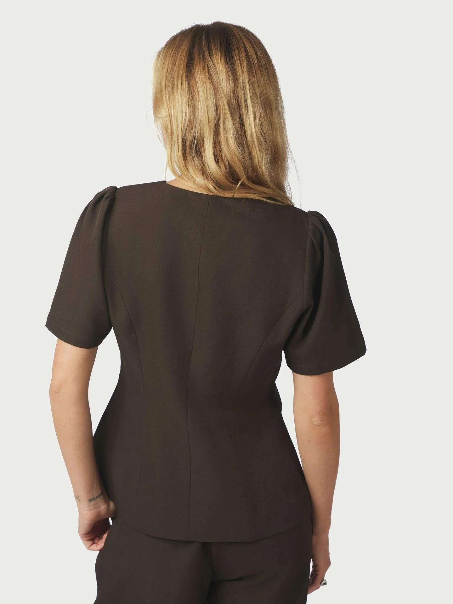 Jules Structure Blouse Dark Brown - Image 11