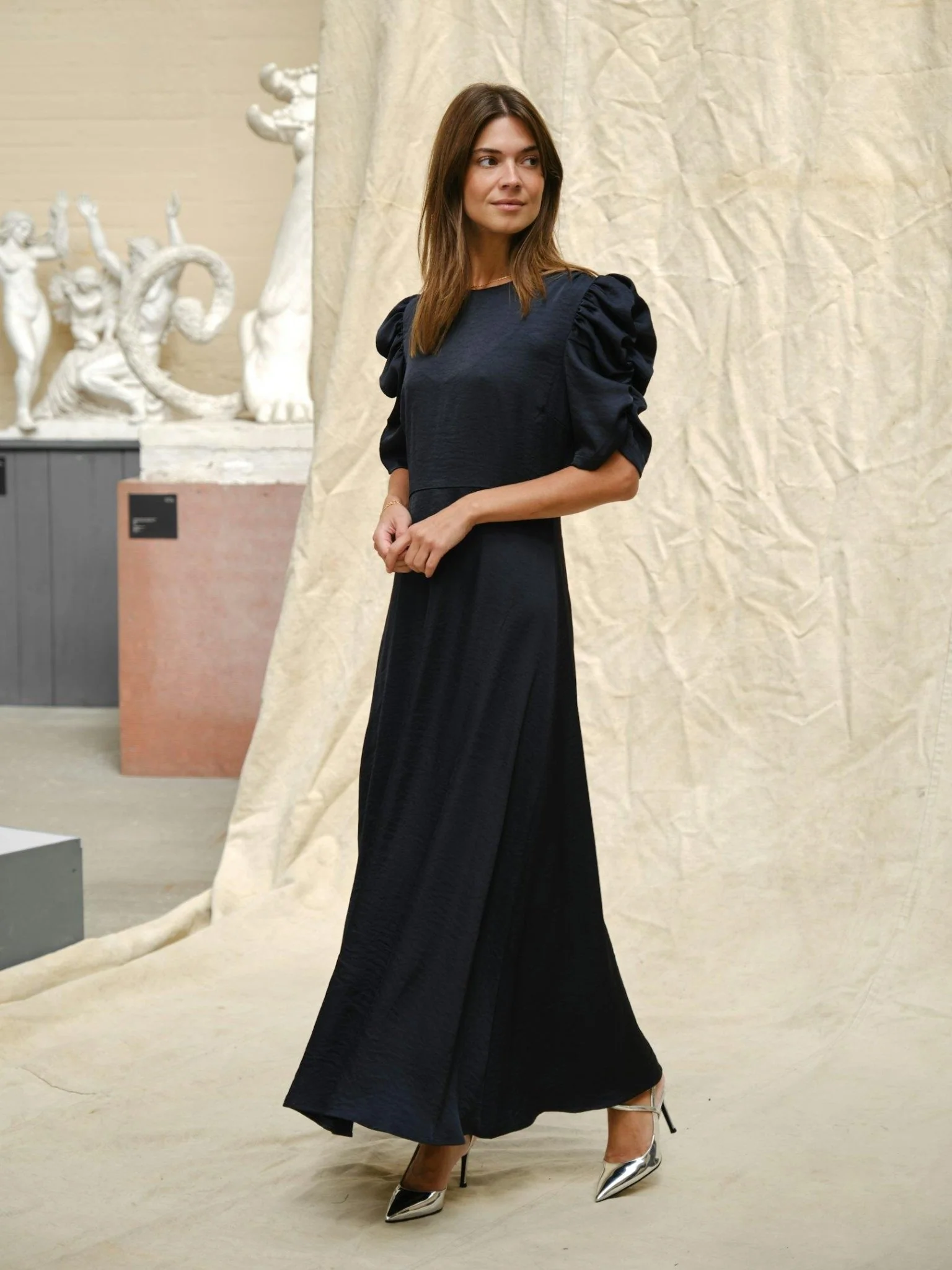 Benuti Solid Dress Navy
