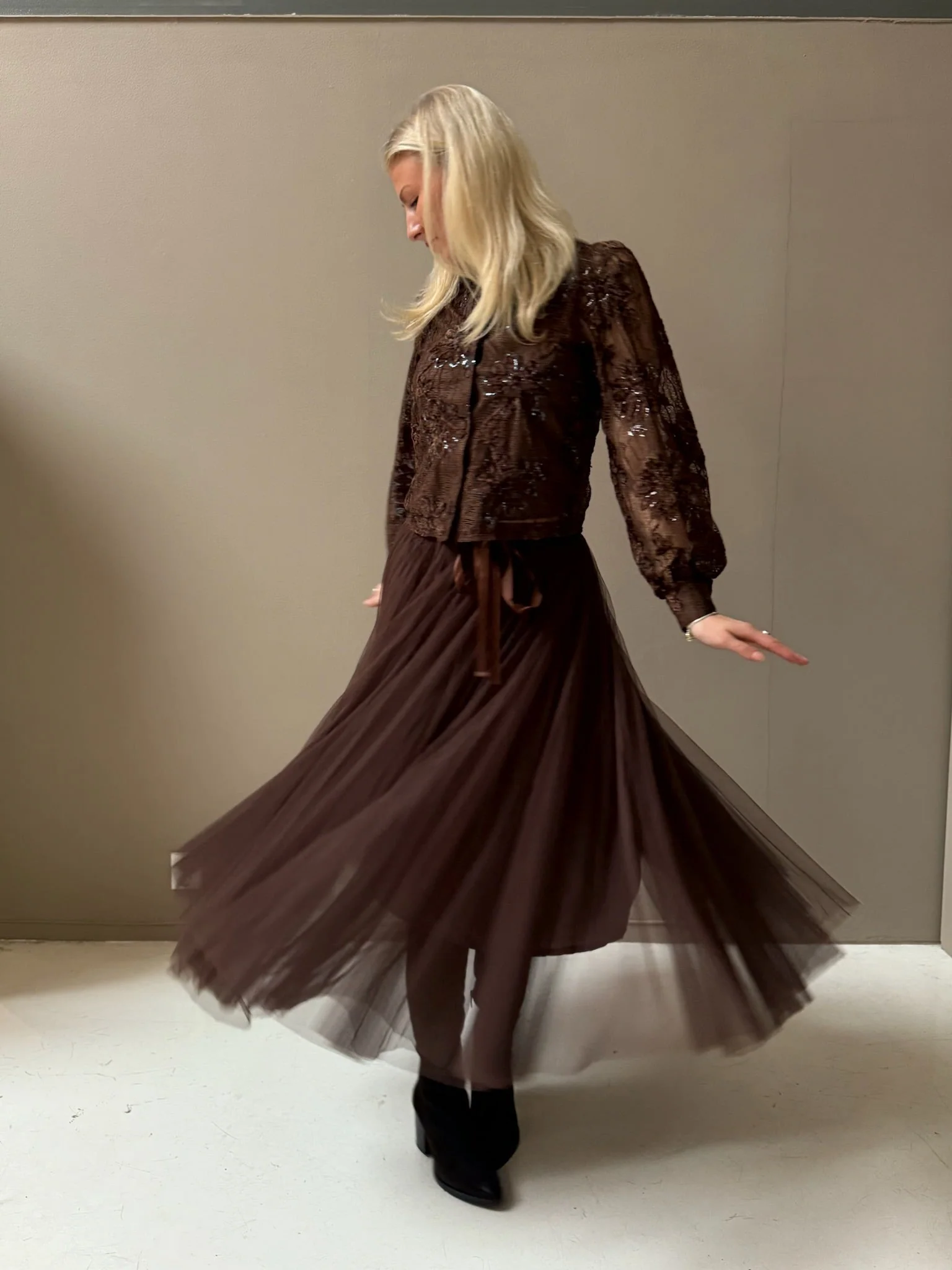 Long Tulle Skirt Brown - Image 2
