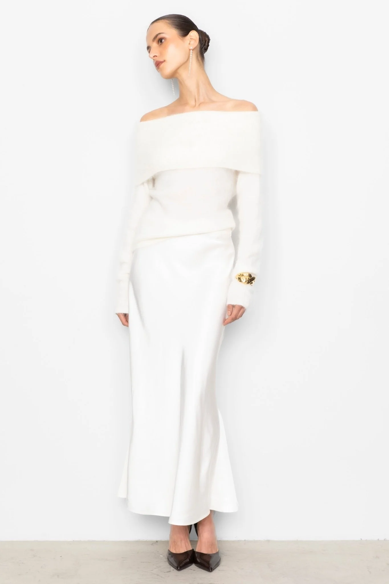Eliette Off-Shoulder Knit Cream - Image 8