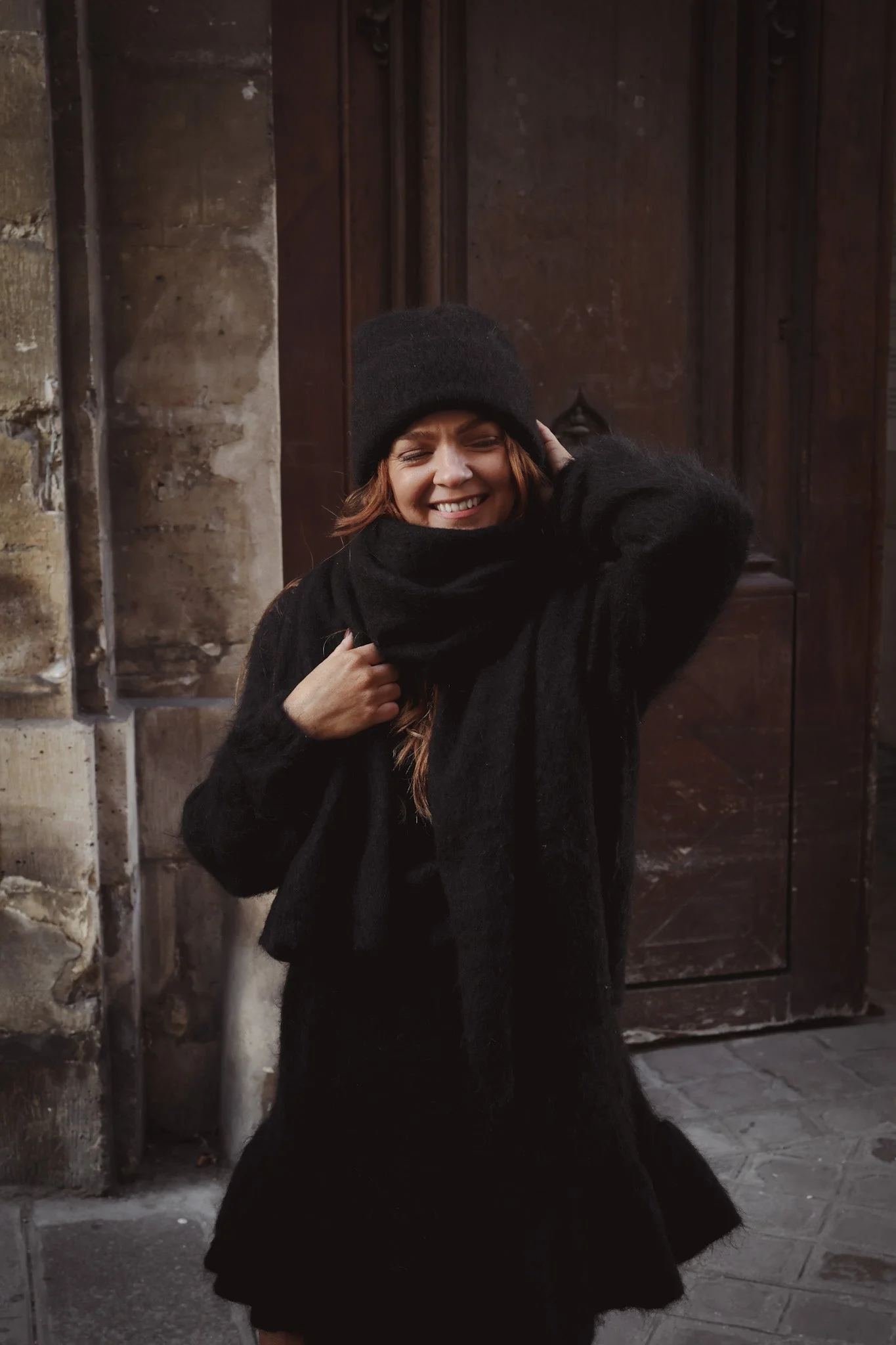 Boxy XL Scarf Black - Image 2