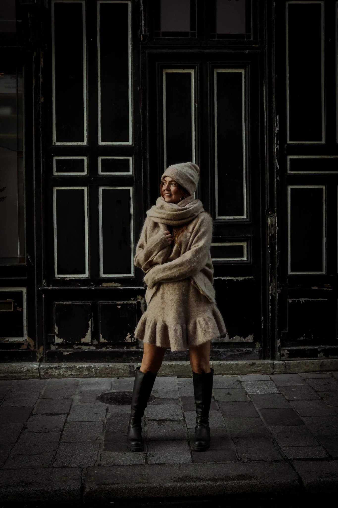 Boxy XL Scarf Beige Melange - Image 3