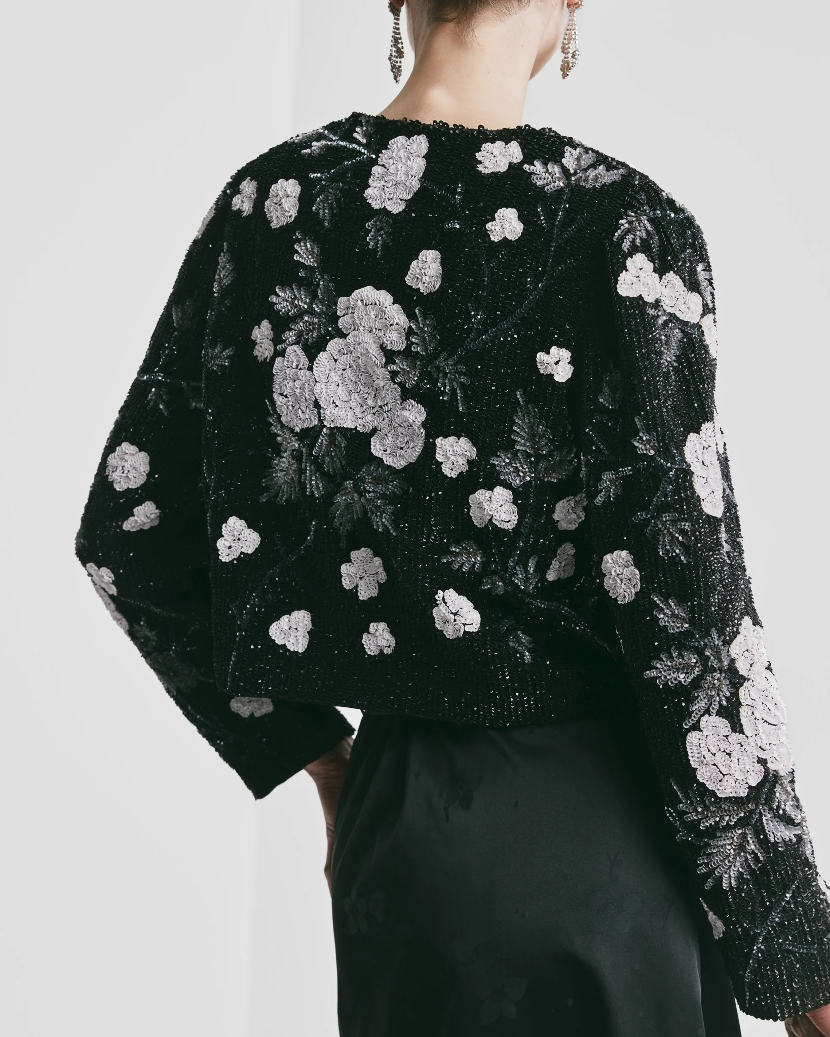 Beaded Cropped Jacket Glamour - Image 4
