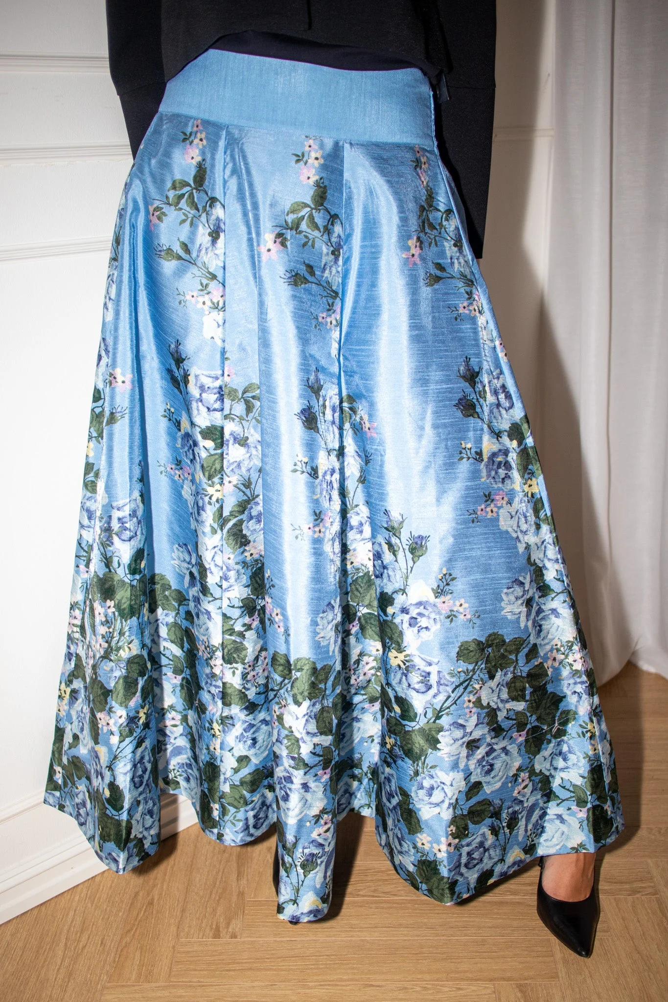 Taffeta Maxi Skirt Azure Garden - Image 3