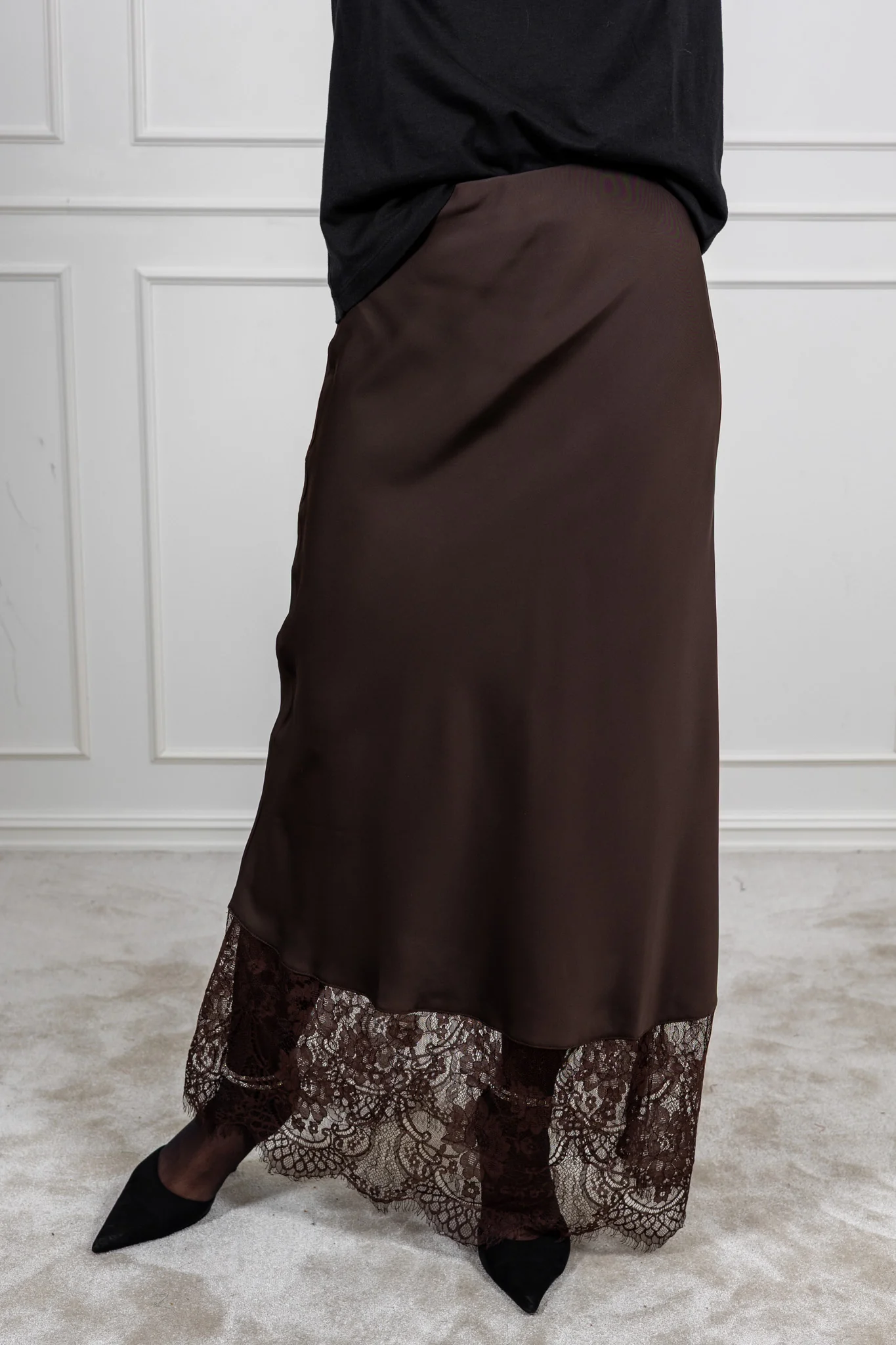 Lumine Sateen Midi Skirt Choco - Image 3