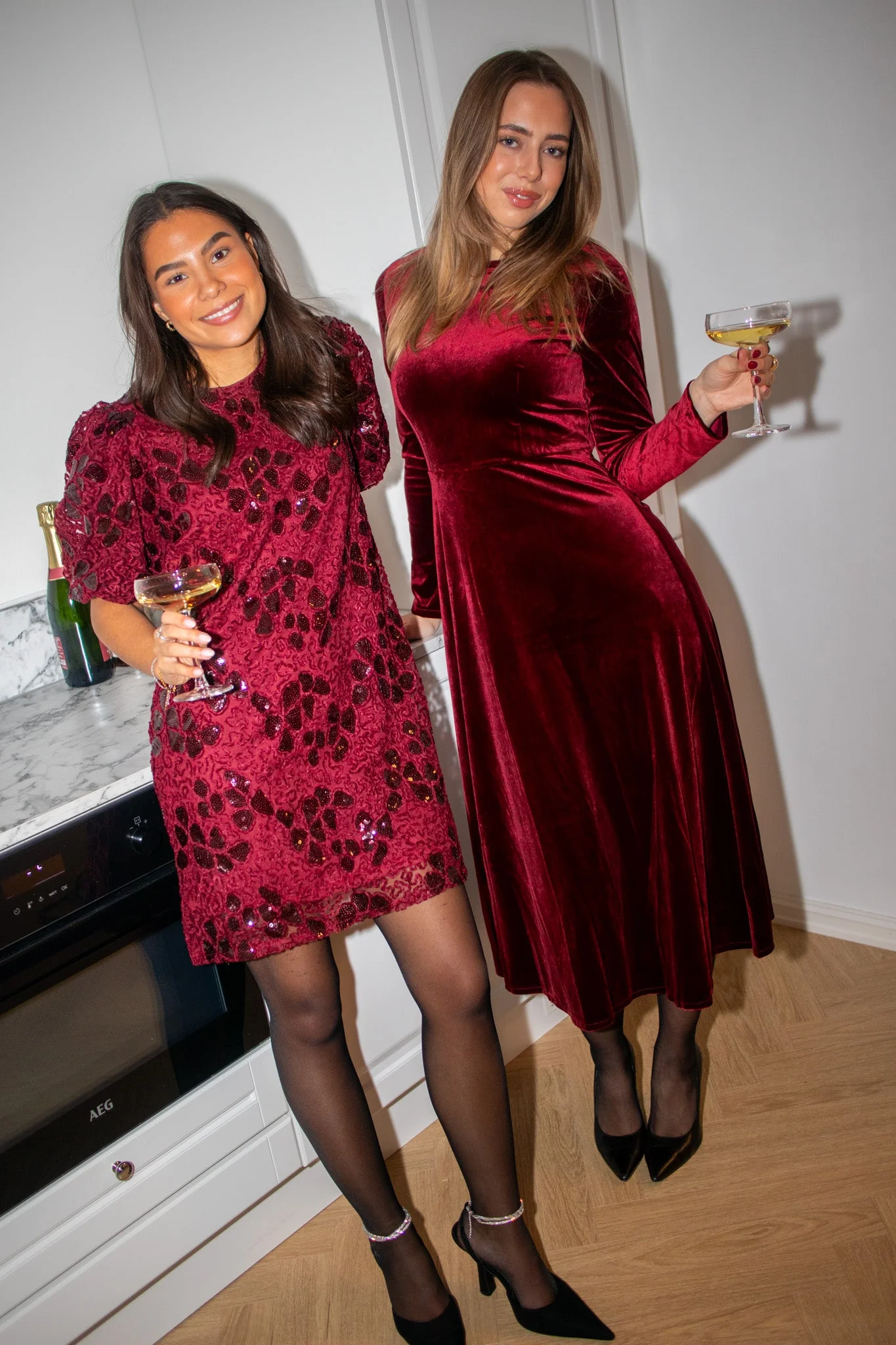 Attentiff Midi Velour Dress Bordeaux - Image 8