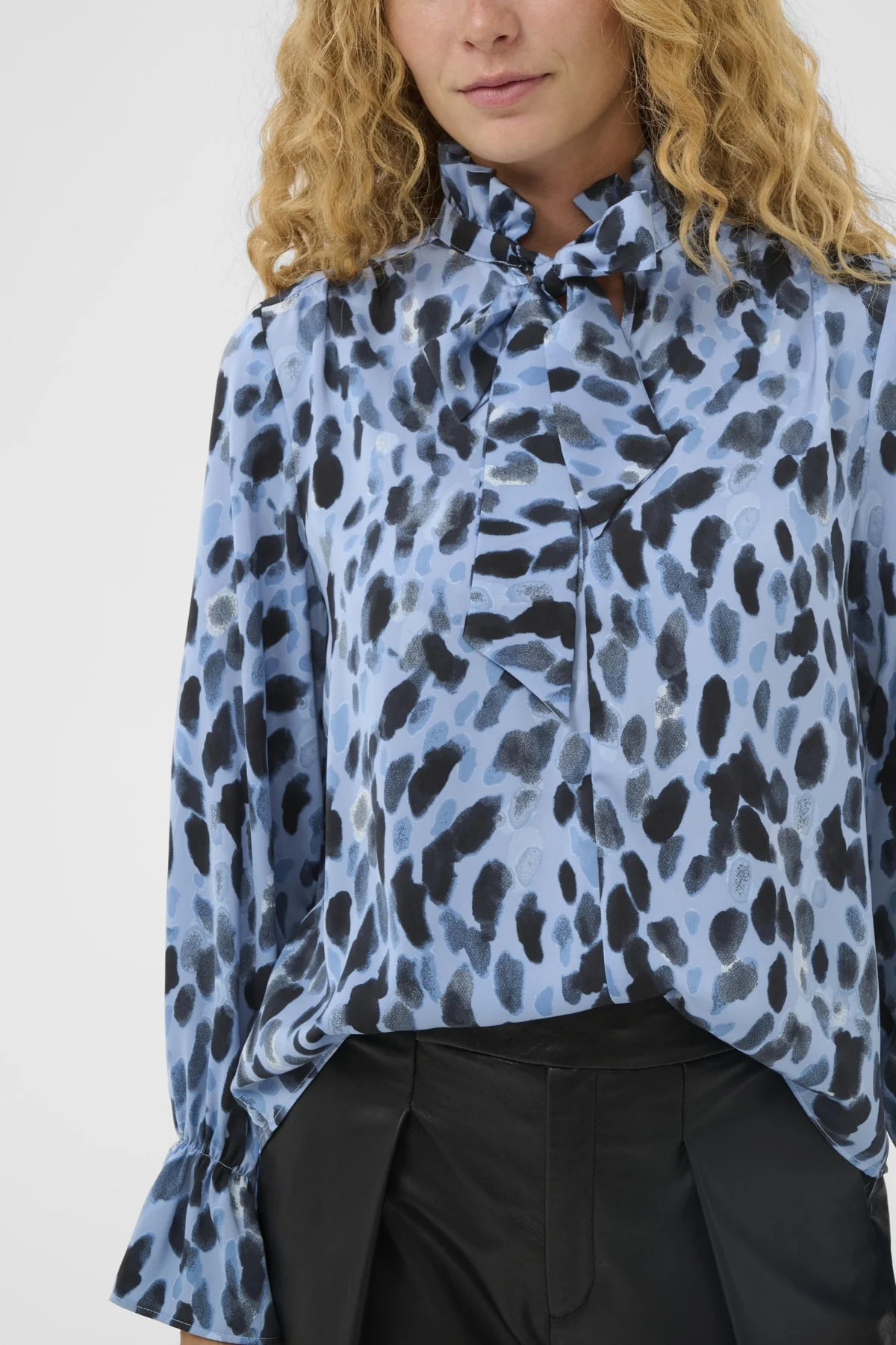 Gracieiw Printed Blouse Blue Painted Dot - Image 9