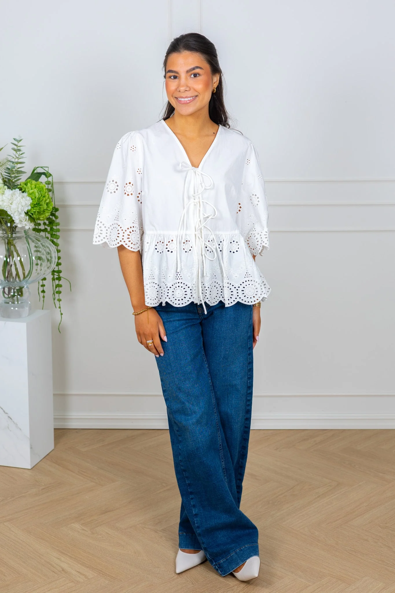 Cornelia 2/4 Tie Top Star White - Image 5
