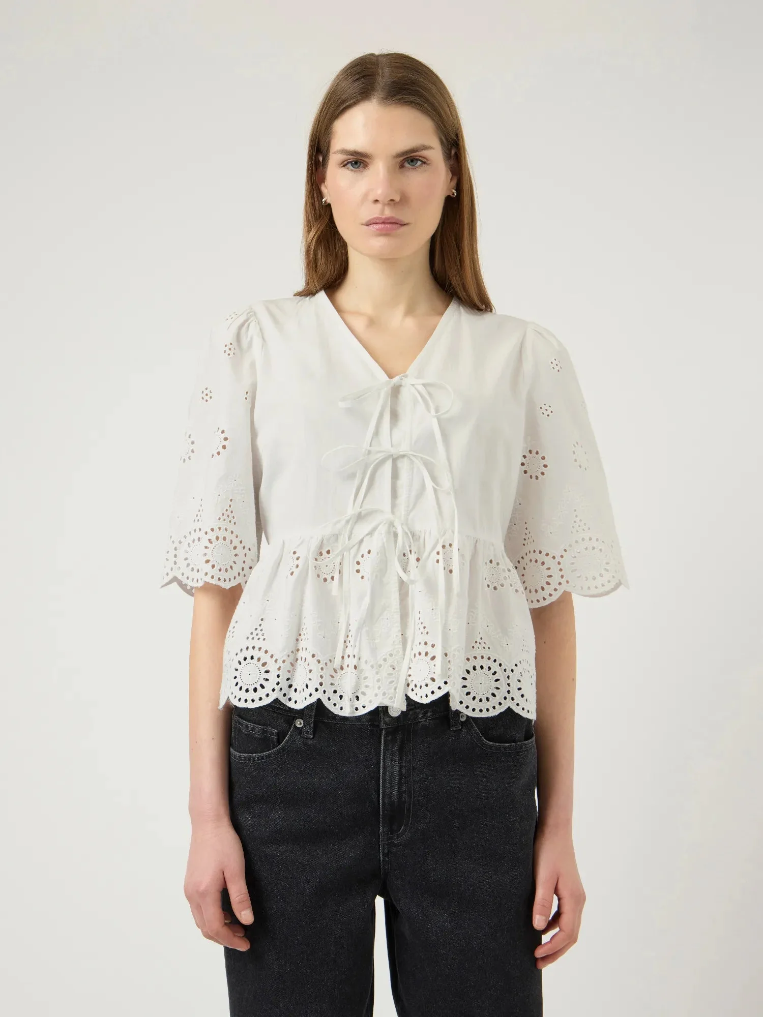 Cornelia 2/4 Tie Top Star White - Image 8