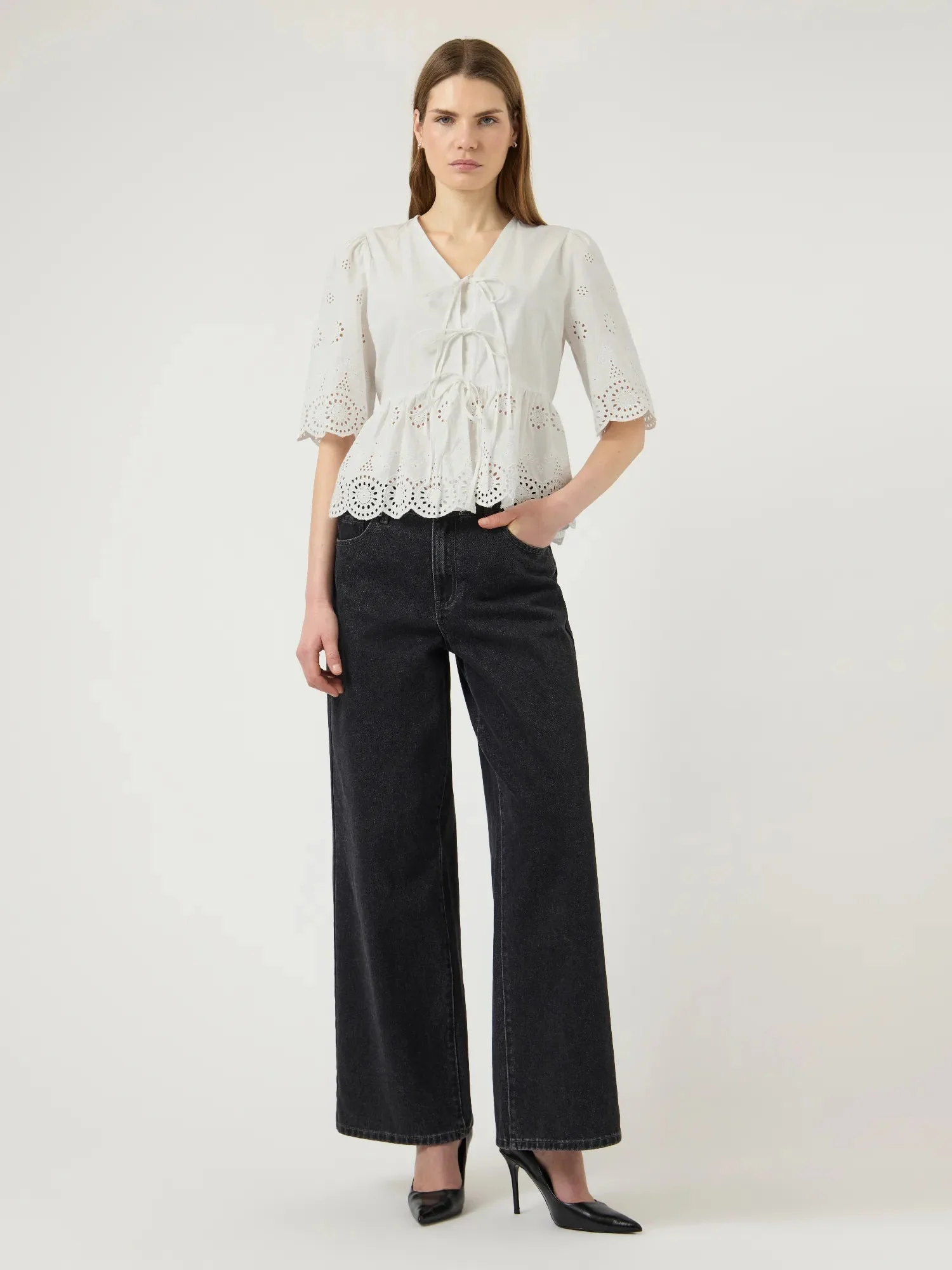Cornelia 2/4 Tie Top Star White - Image 9
