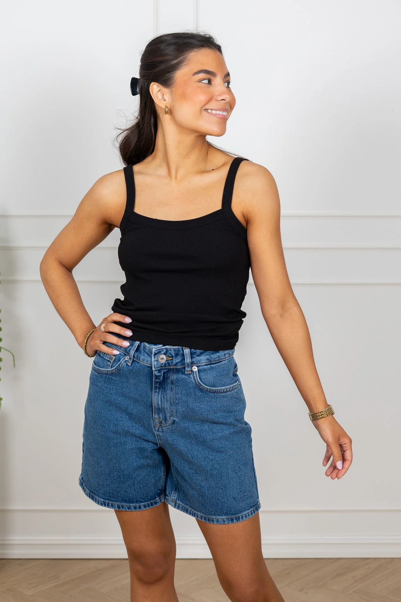 Celica Anna Strap Tank Top Black - Image 3